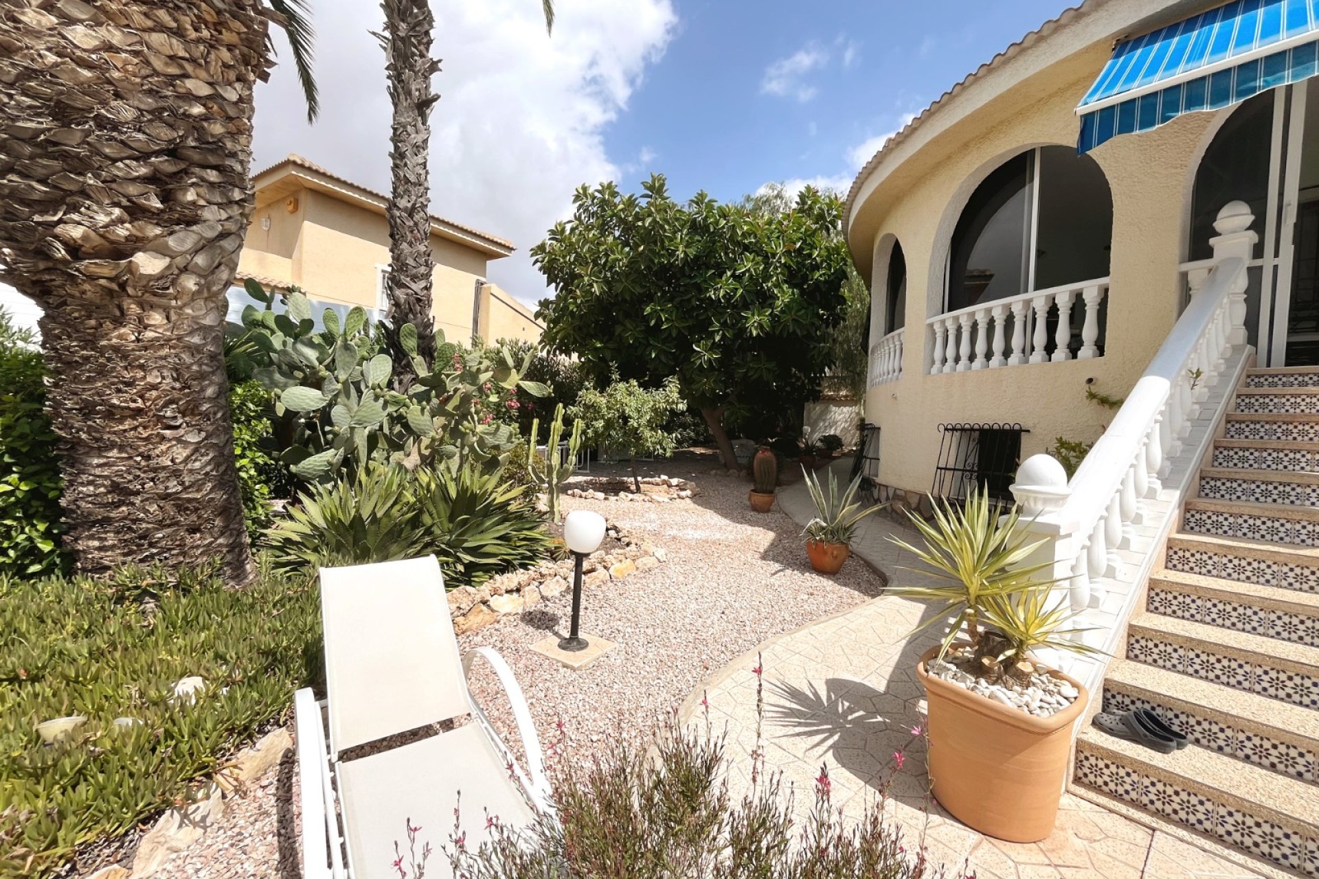 Resale - Townhouse - Ciudad quesada - Central Quesada