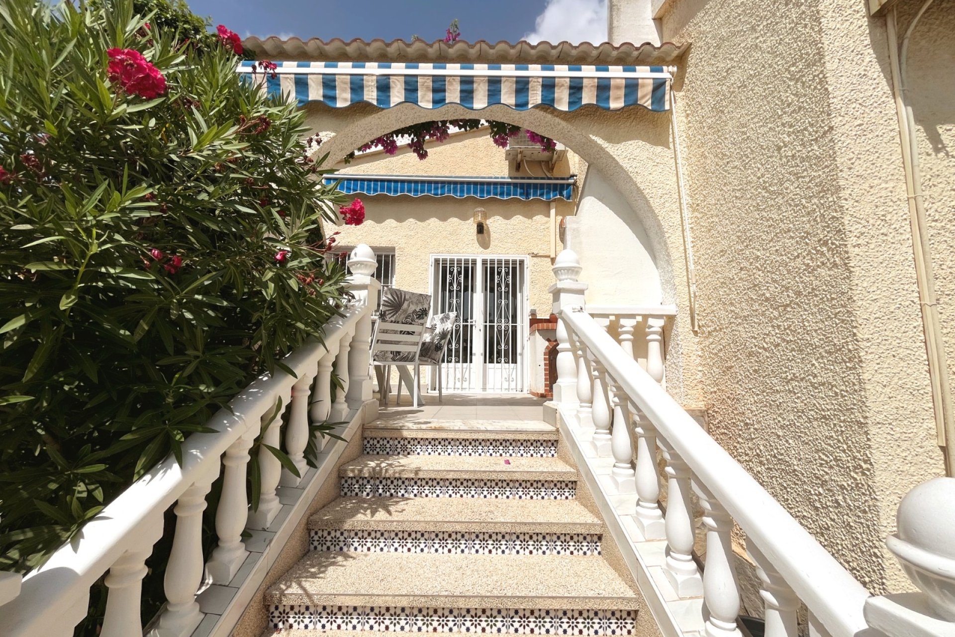 Resale - Townhouse - Ciudad quesada - Central Quesada