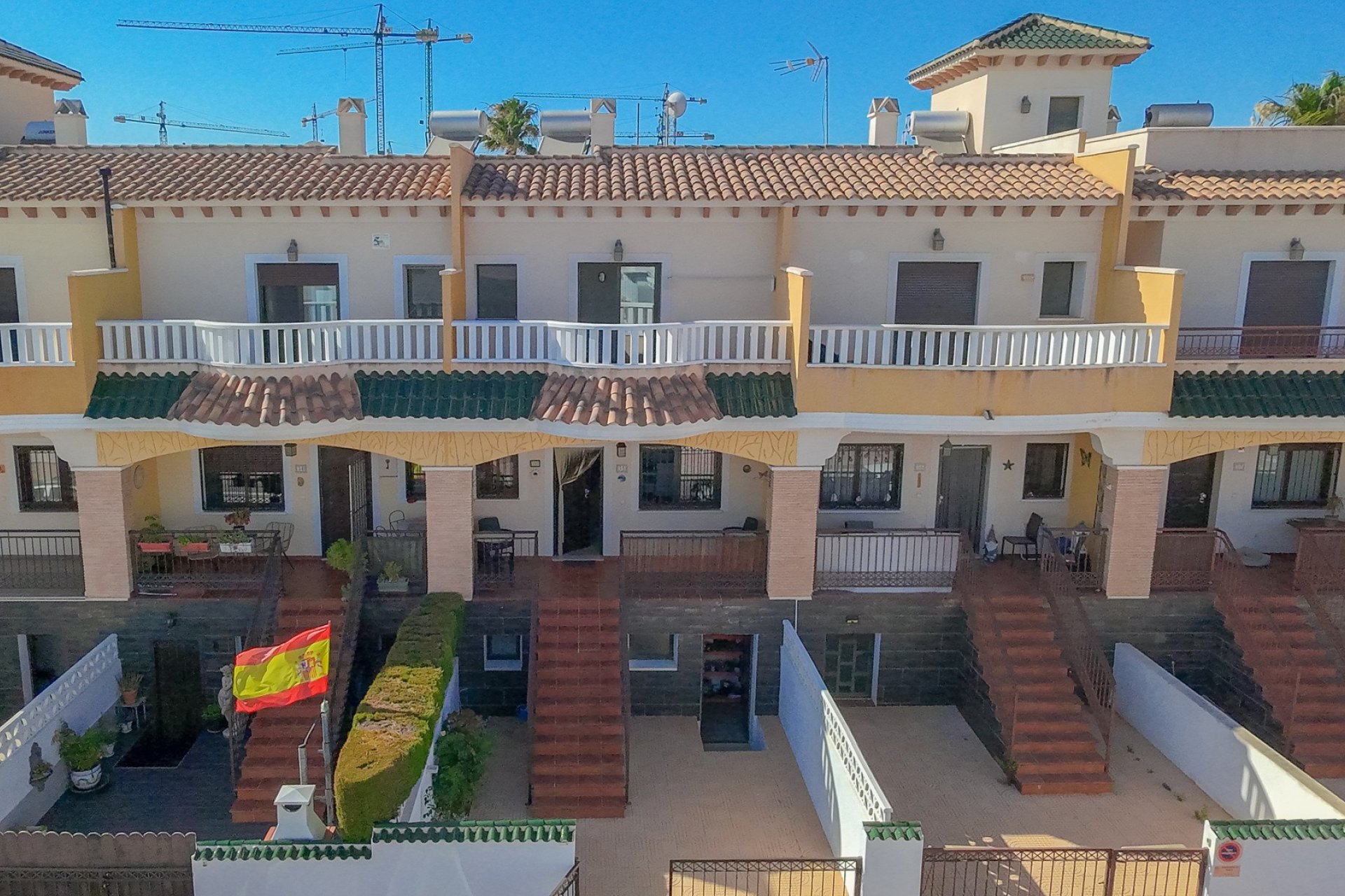 Resale - Townhouse - Ciudad quesada - Central Quesada