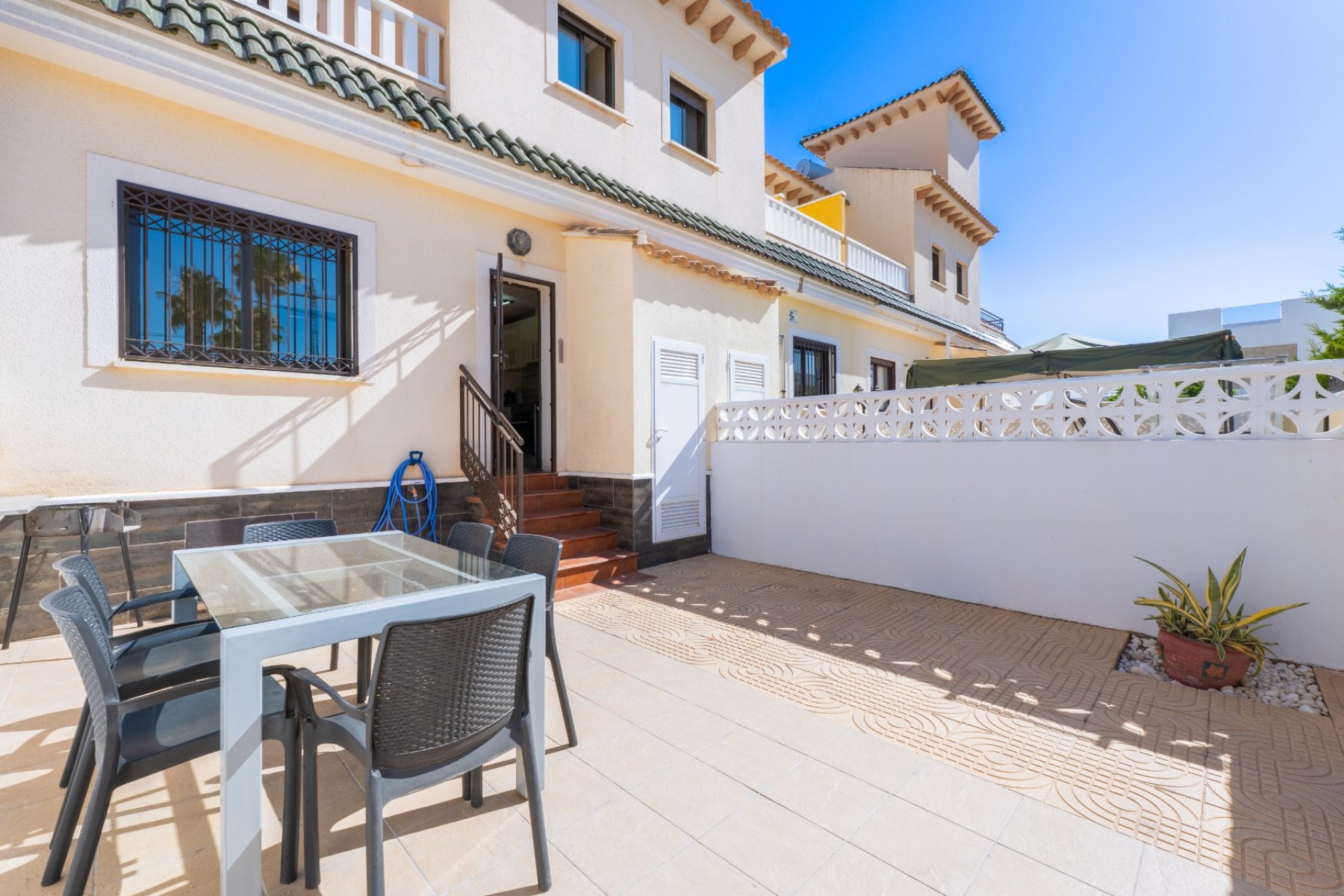 Resale - Townhouse - Ciudad quesada - Central Quesada