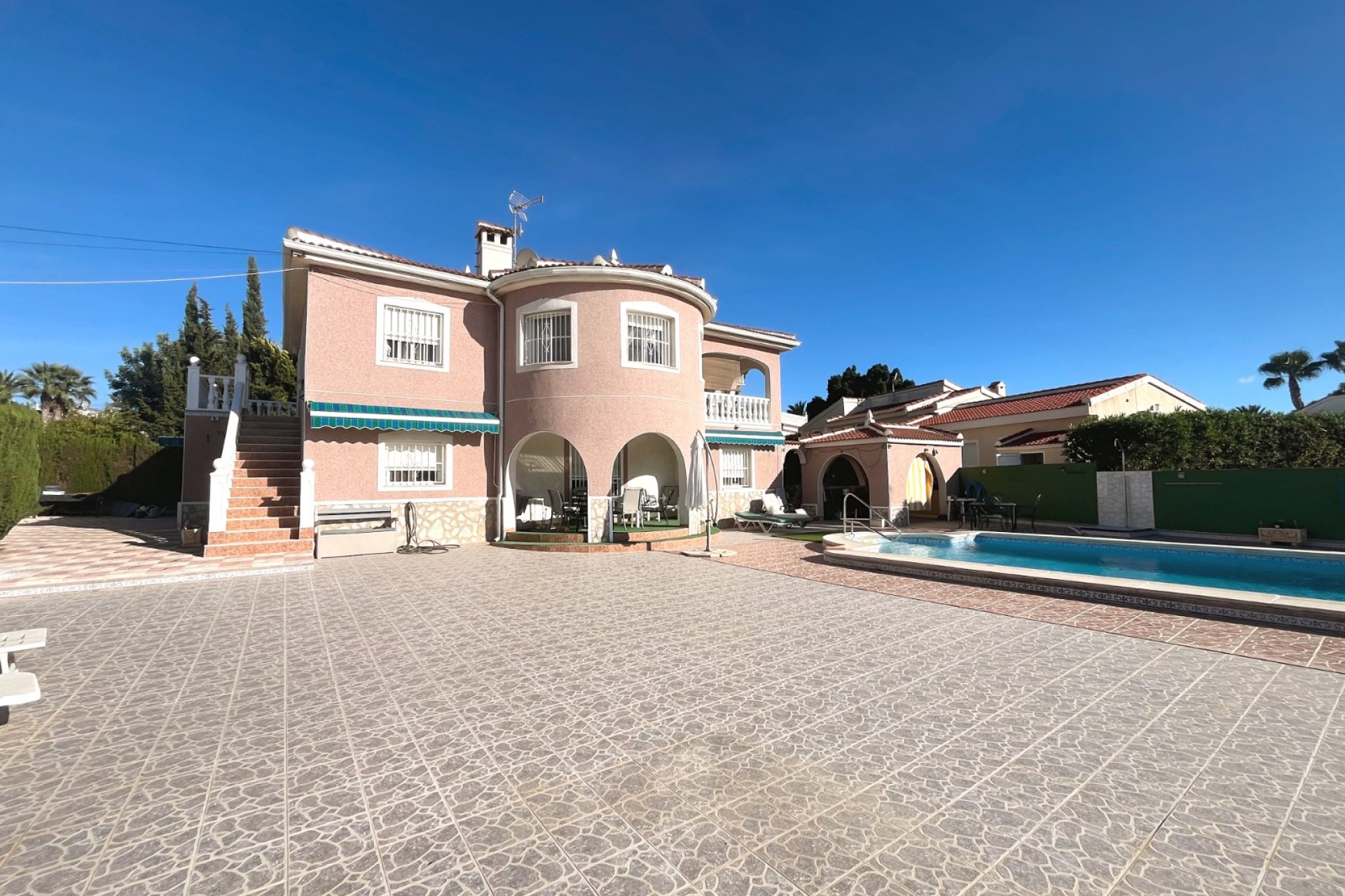 Resale - Townhouse - Ciudad quesada - Central Quesada