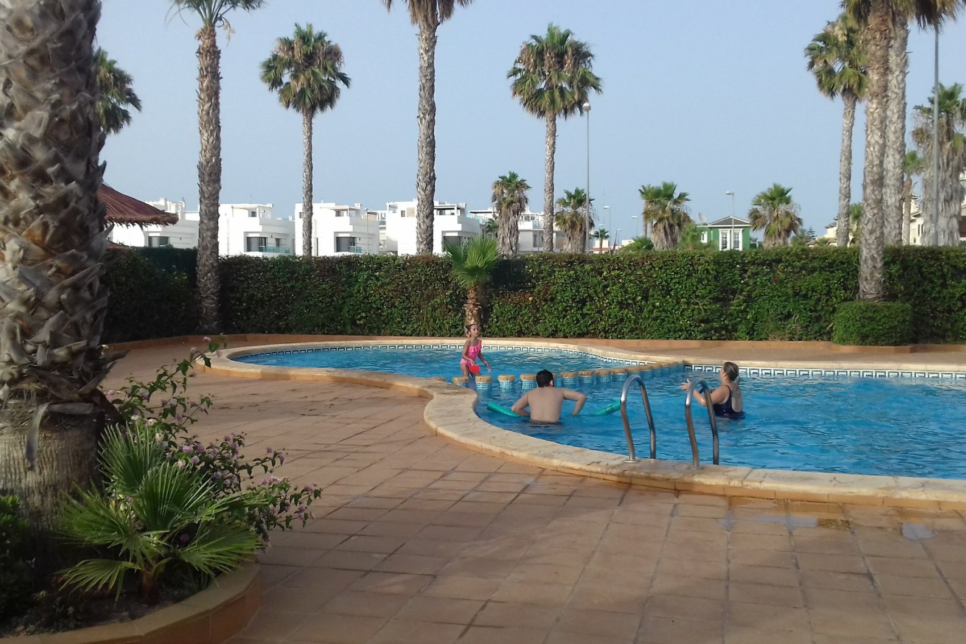 Resale - Townhouse - Ciudad quesada - Doña Pepa