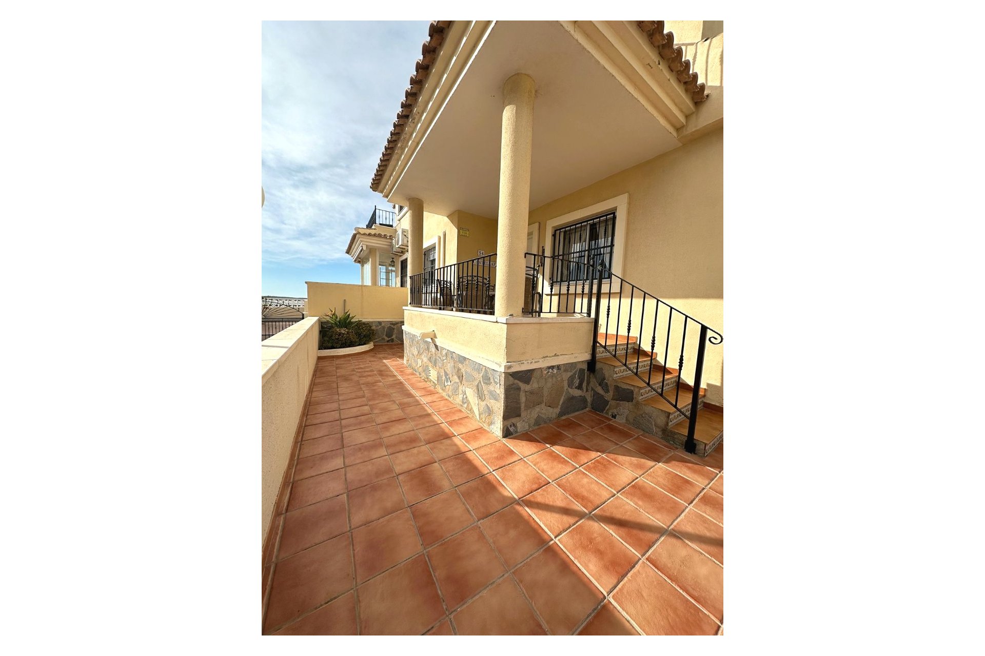 Resale - Townhouse - Ciudad quesada - Lo Pepin