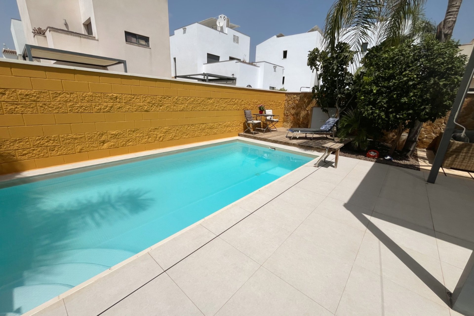 Resale - Townhouse - Ciudad quesada - Pueblo Bravo