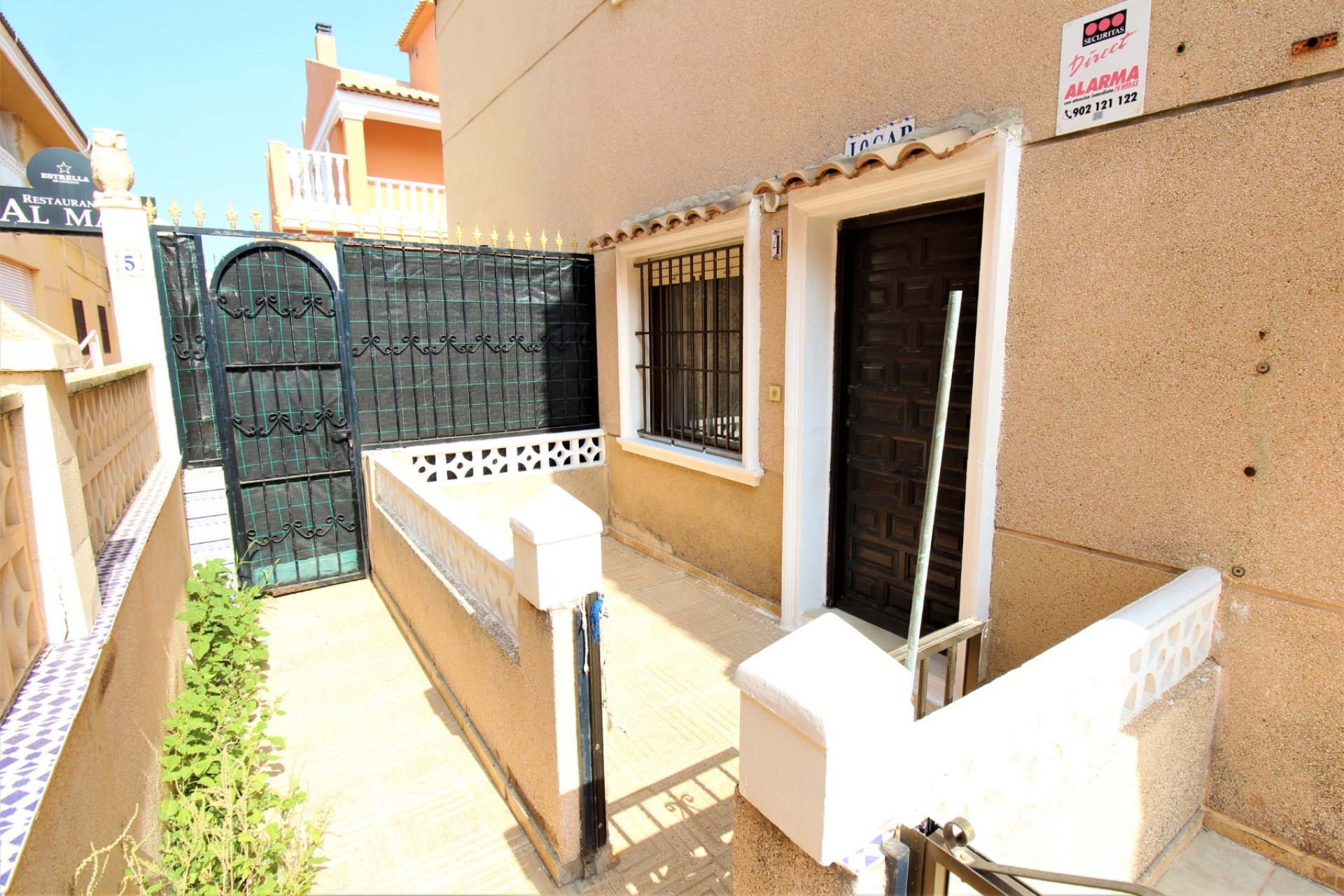 Resale - Townhouse - La Mata - Pueblo/ PLAYA