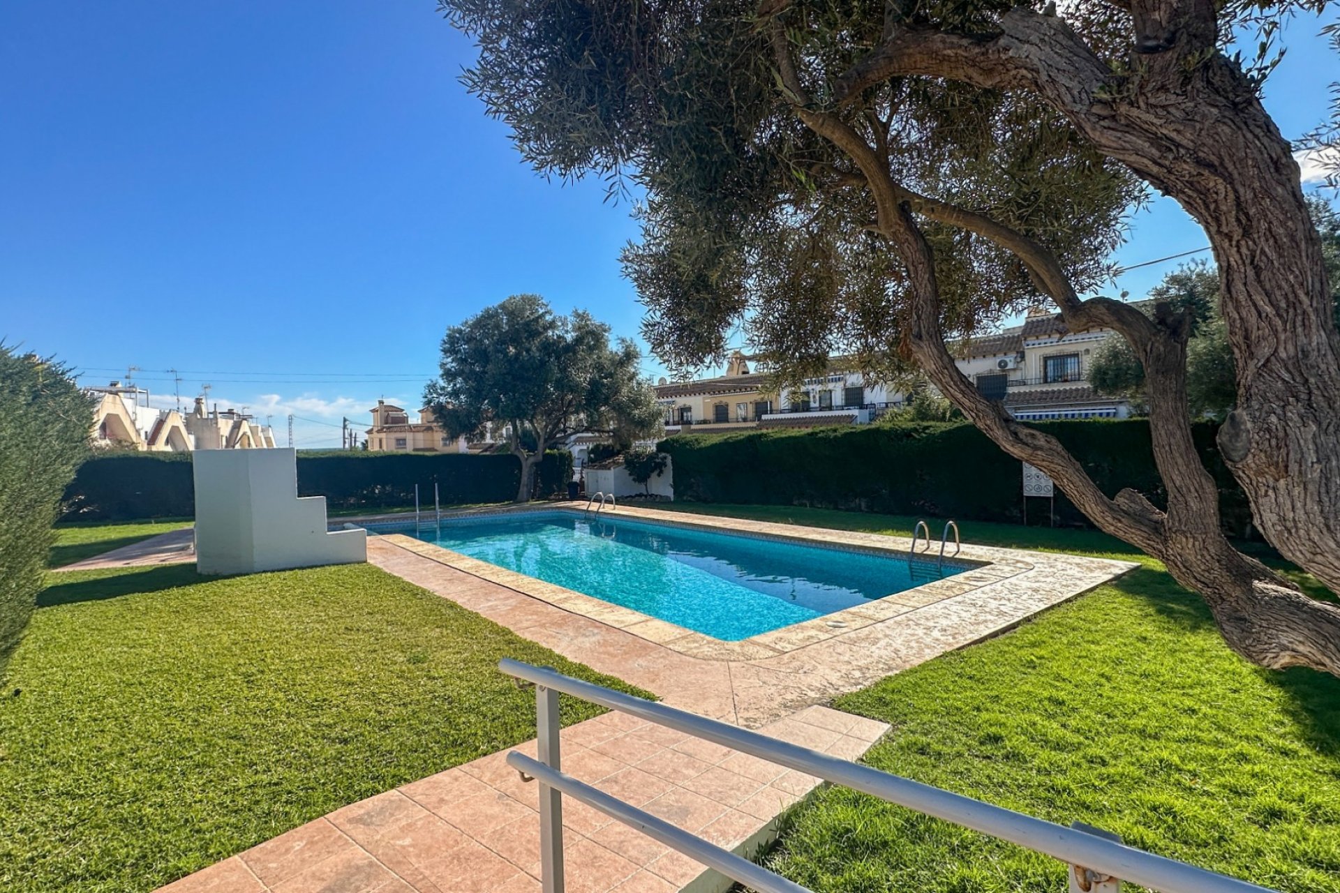 Resale - Townhouse - Torrevieja - Nueva Torrevieja