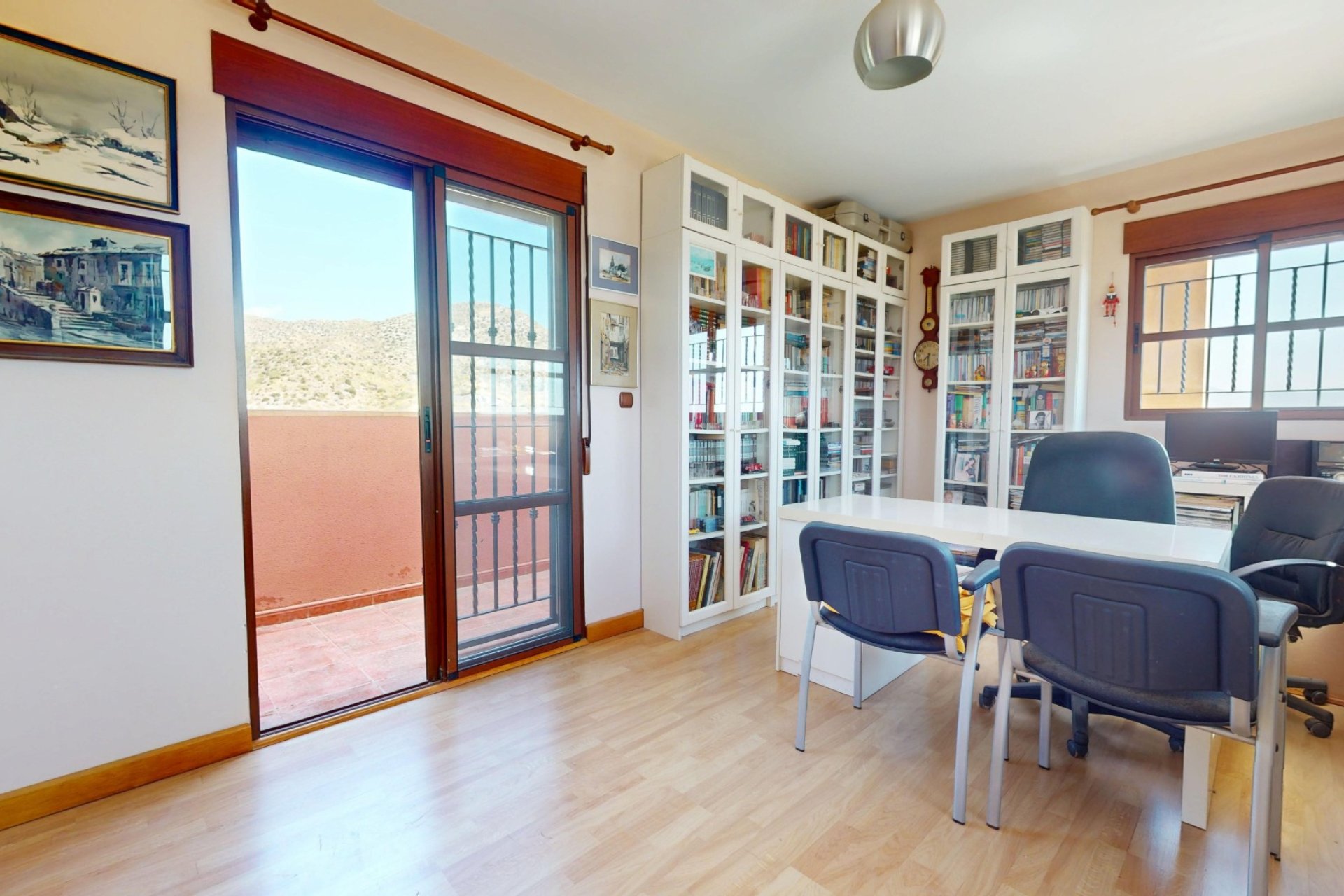 Resale - Villa - Aguilas