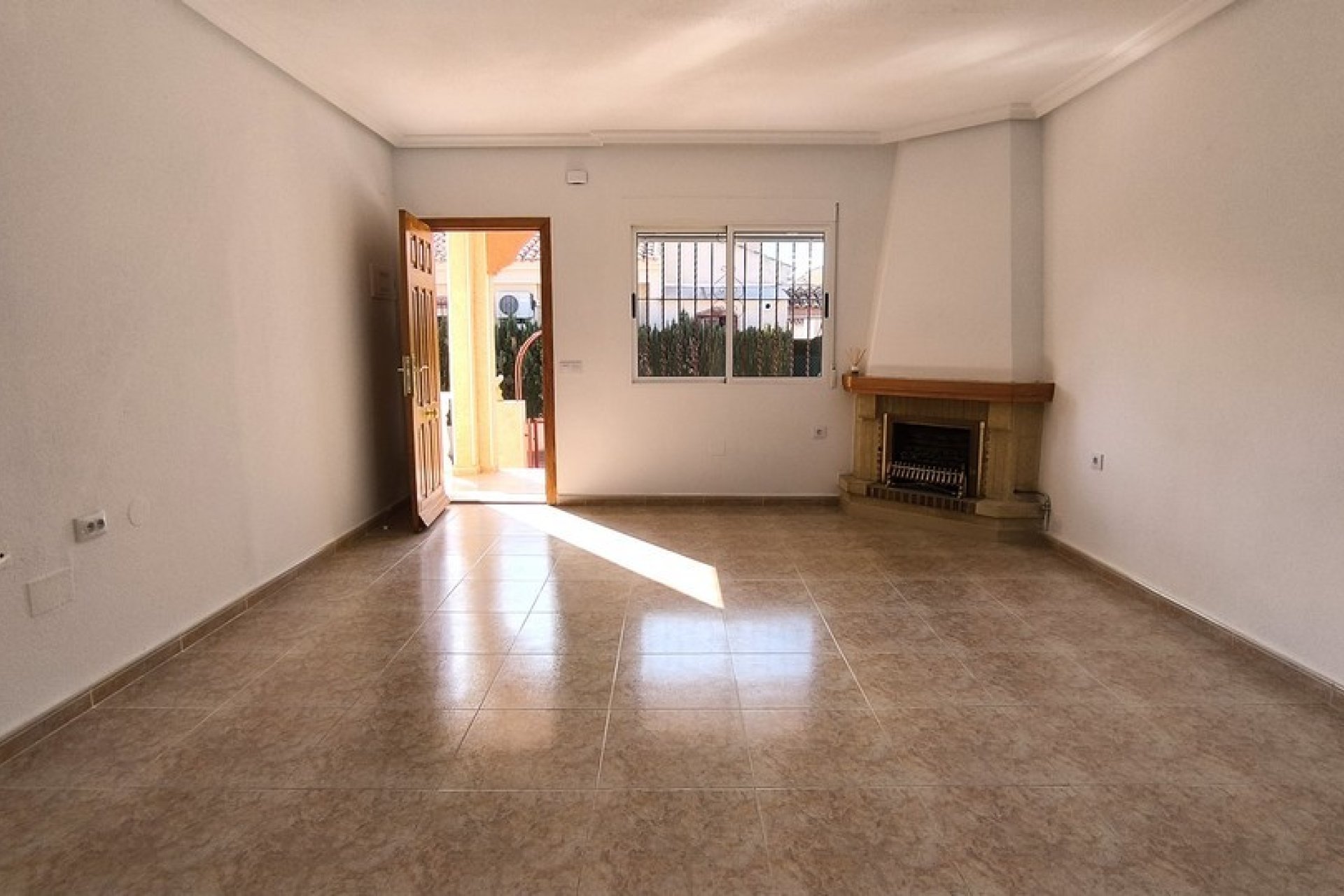 Resale - Villa - Algorfa - Montemar - Saint Andrews Heights