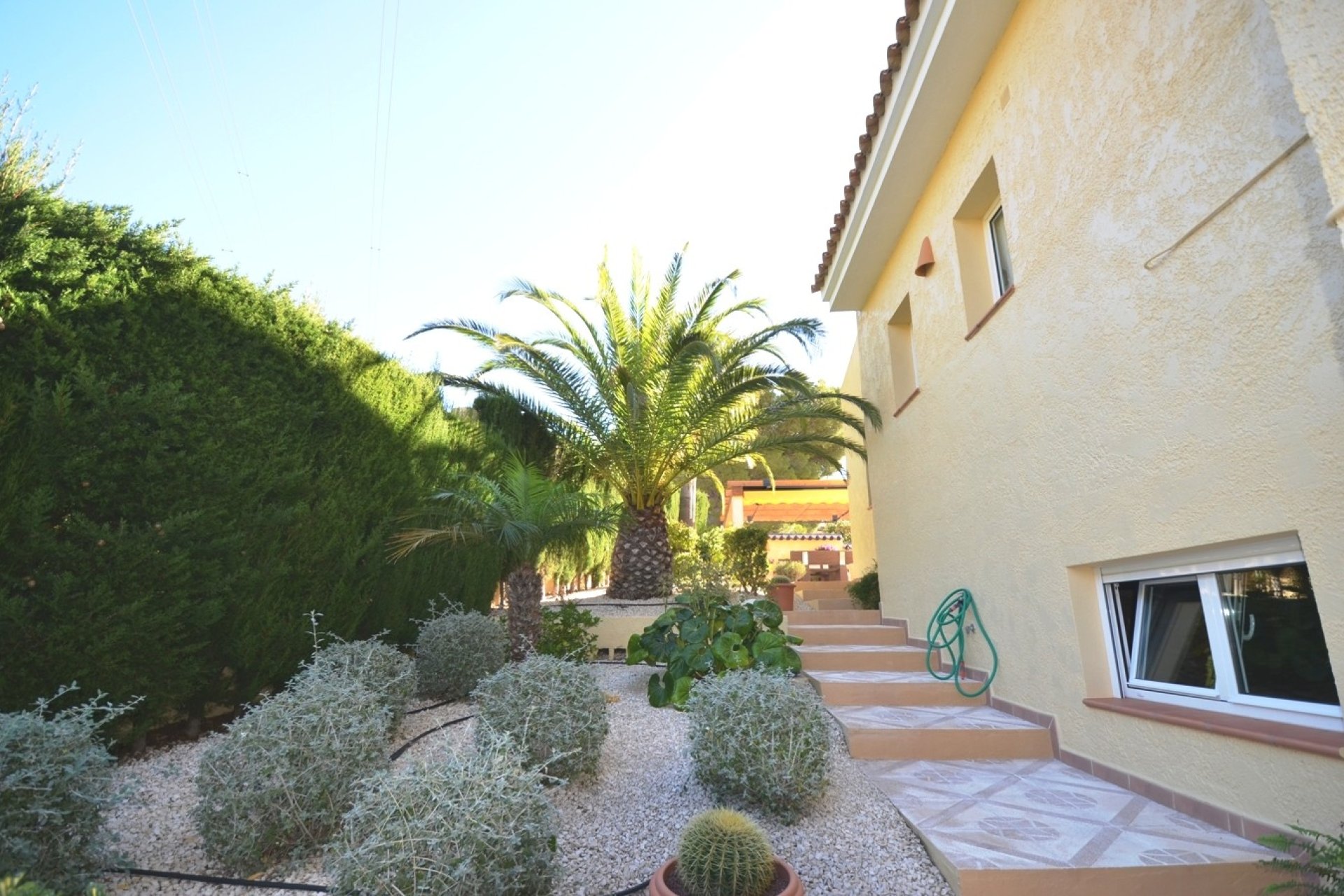 Resale - Villa - Altea