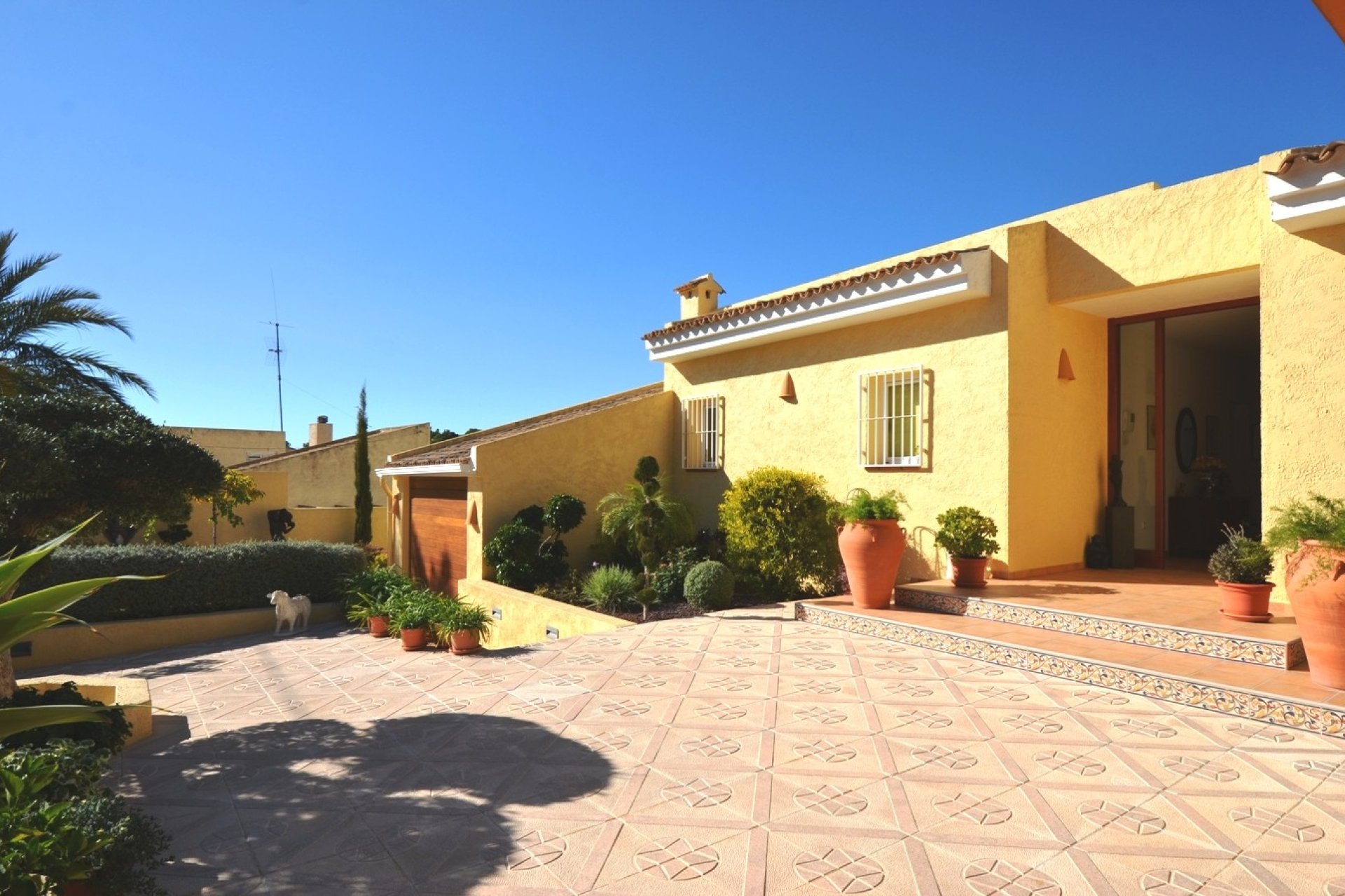 Resale - Villa - Altea