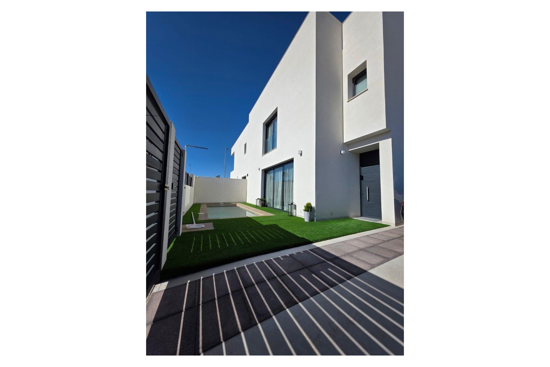 Resale - Villa - Benijofar