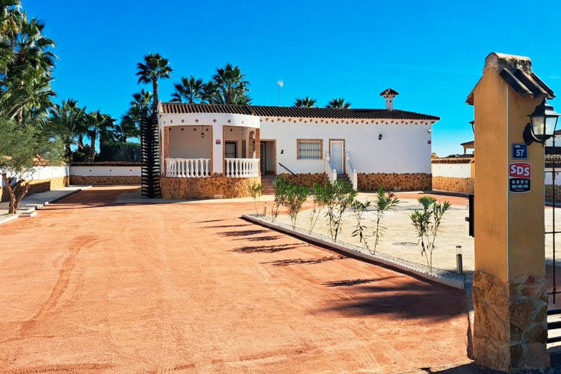 Resale - Villa - Catral
