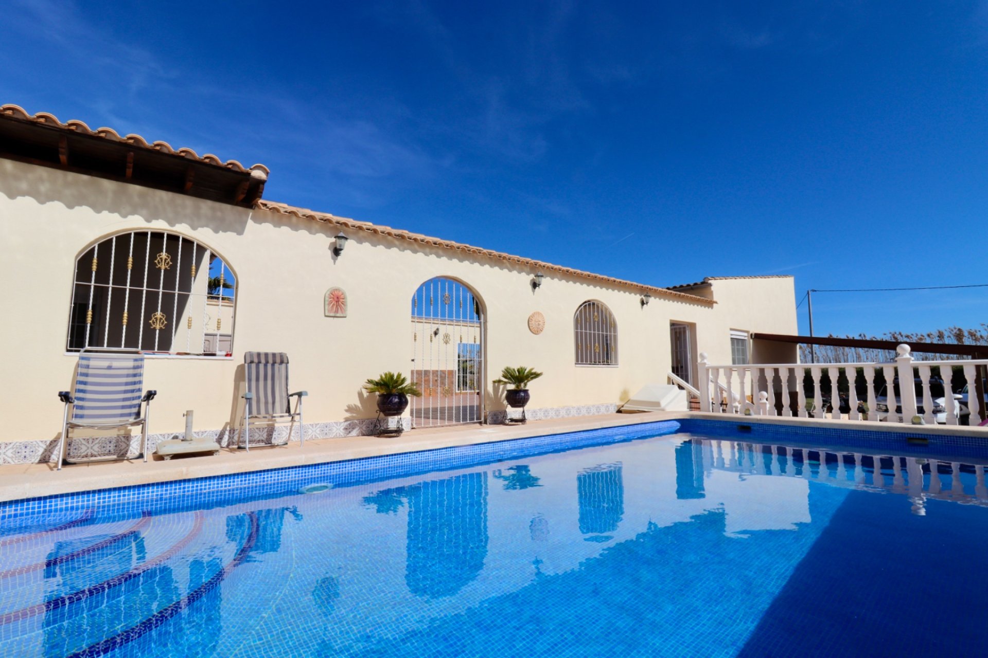 Resale - Villa - Catral