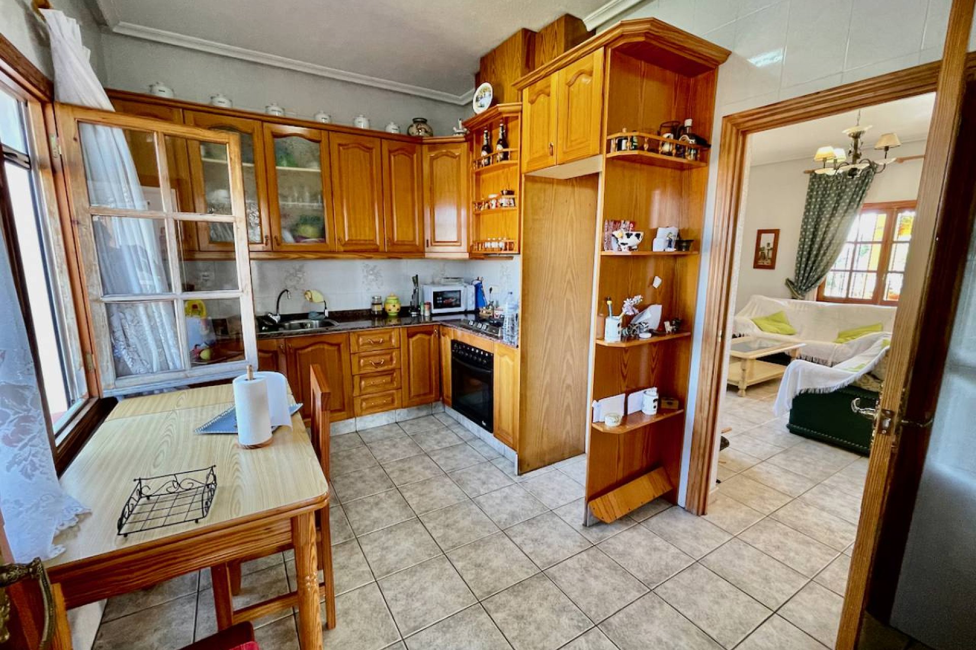 Resale - Villa - Daya Nueva