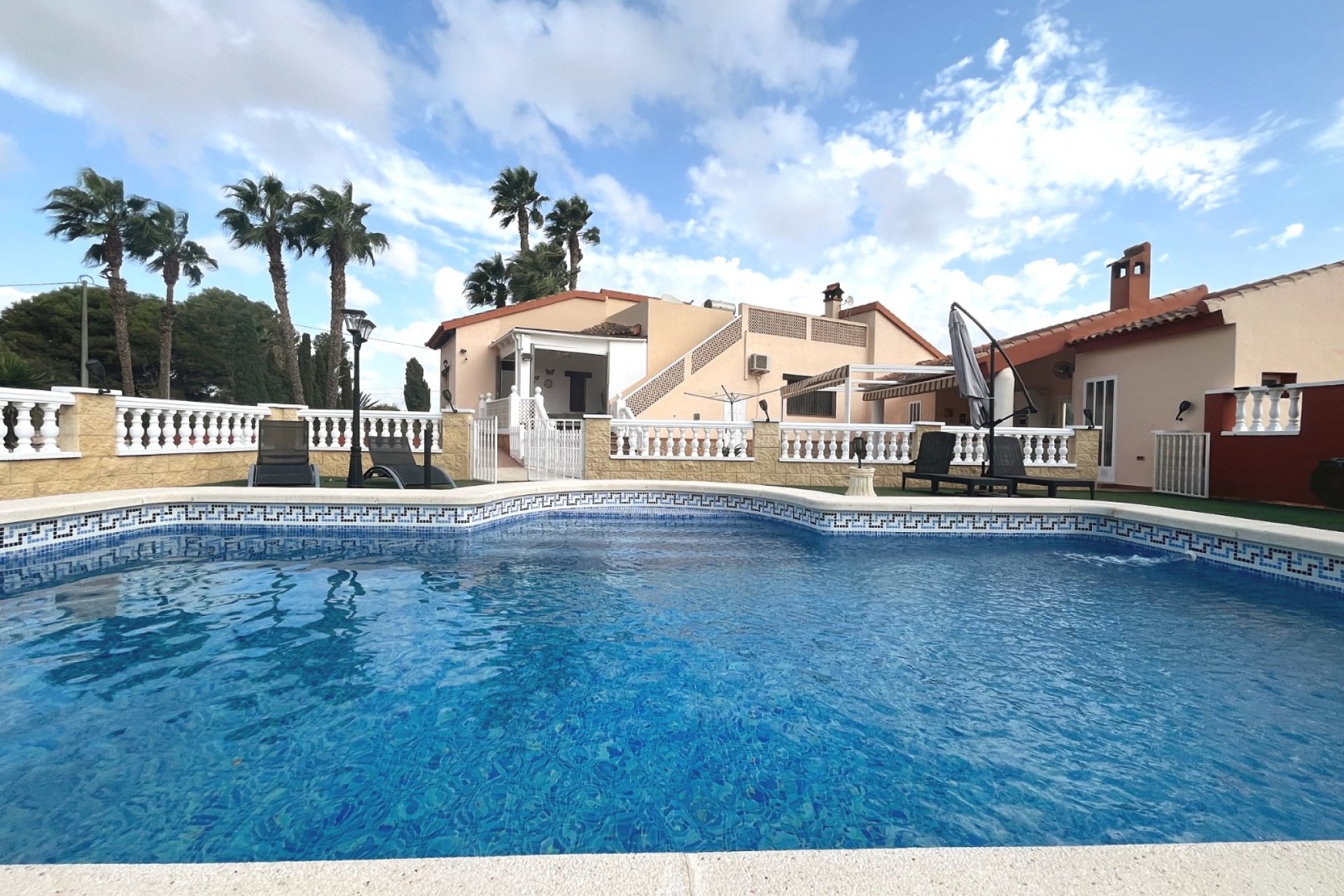 Resale - Villa - Daya Vieja