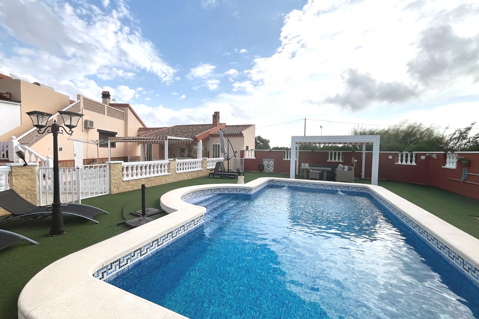 Resale - Villa - Daya Vieja