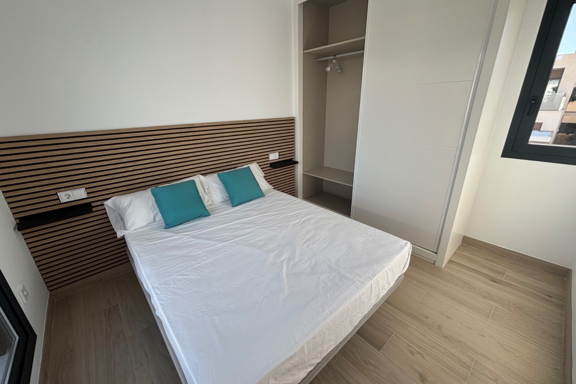 Resale - Villa - Los Alcazares - Roda