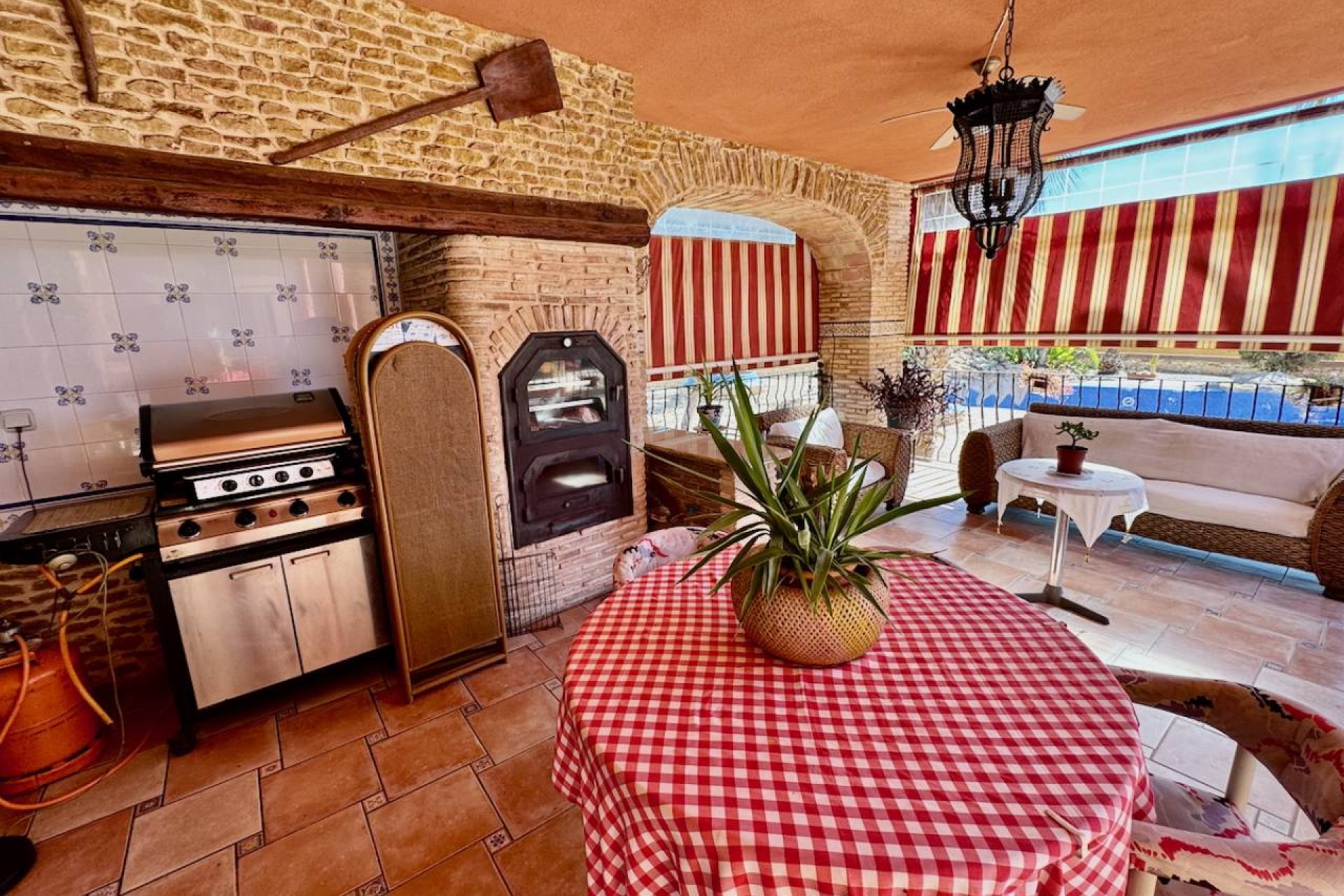 Resale - Villa - Los Montesinos