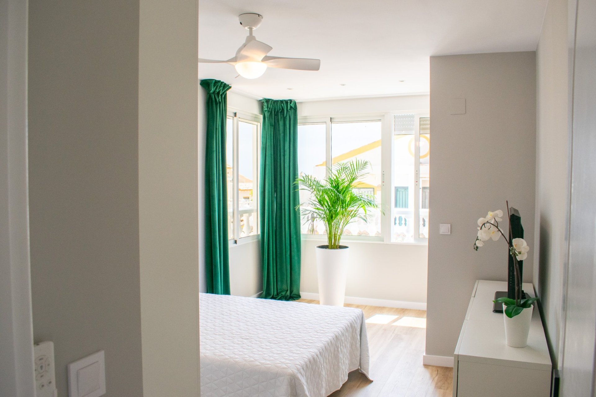 Resale - Villa - Orihuela Costa - Punta Prima