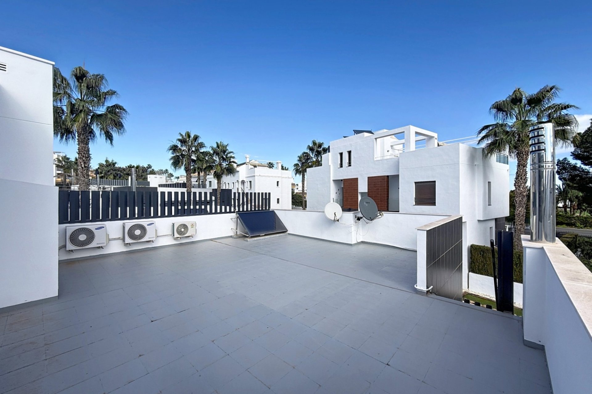 Resale - Villa - Orihuela Costa - Villamartín
