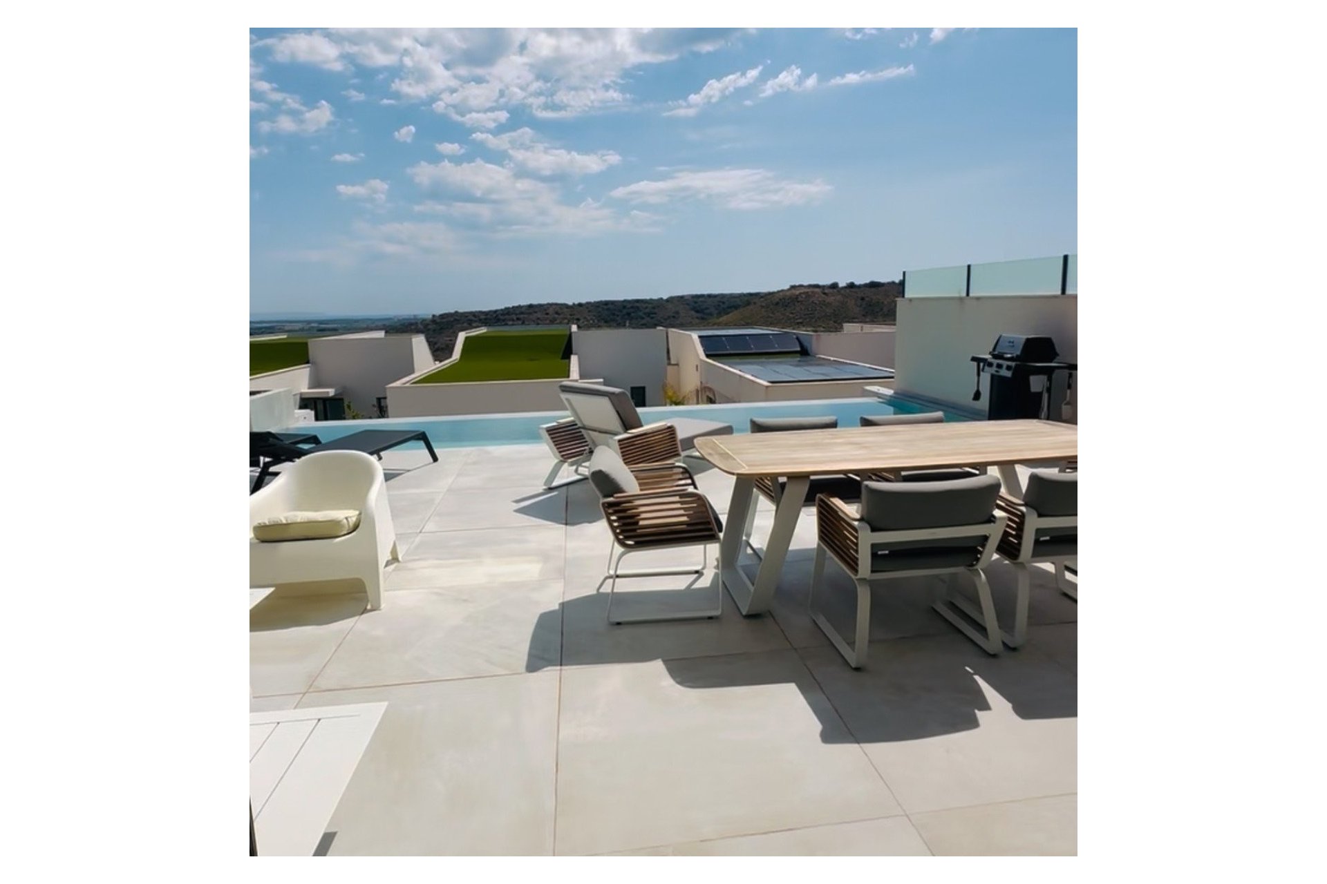 Resale - Villa - Rojales