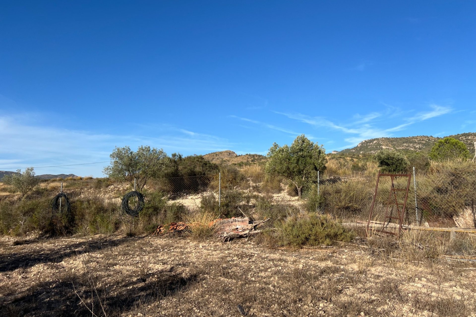 Resale - Villa - Sax