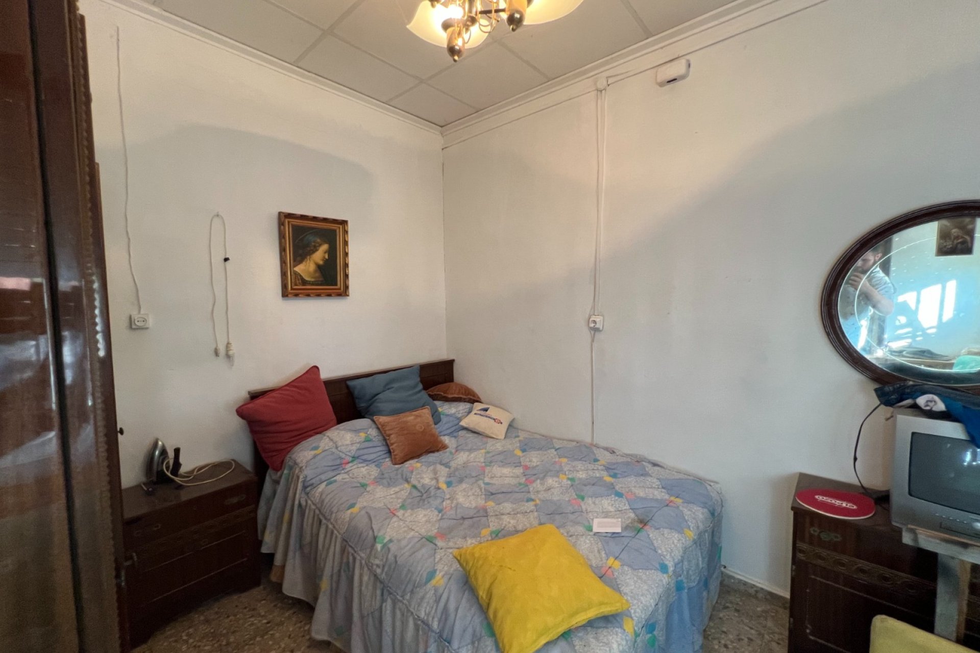 Resale - Villa - Sax