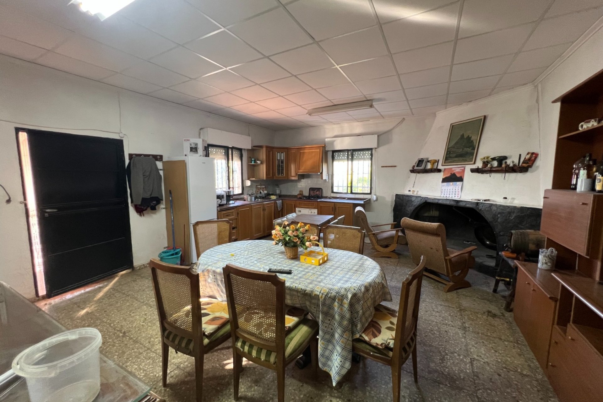 Resale - Villa - Sax