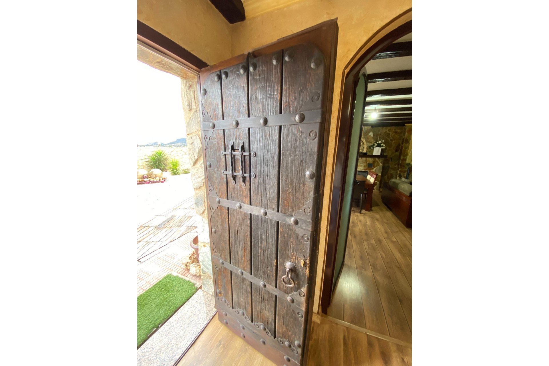 Resale - Villa - Sax