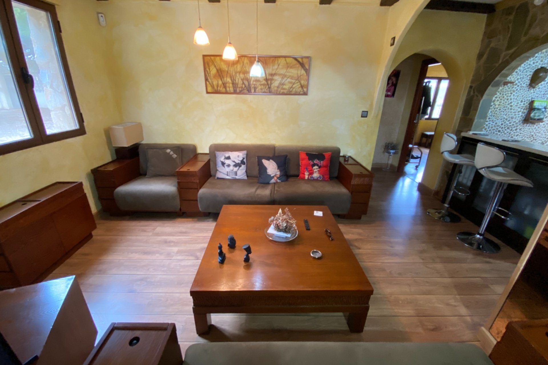 Resale - Villa - Sax