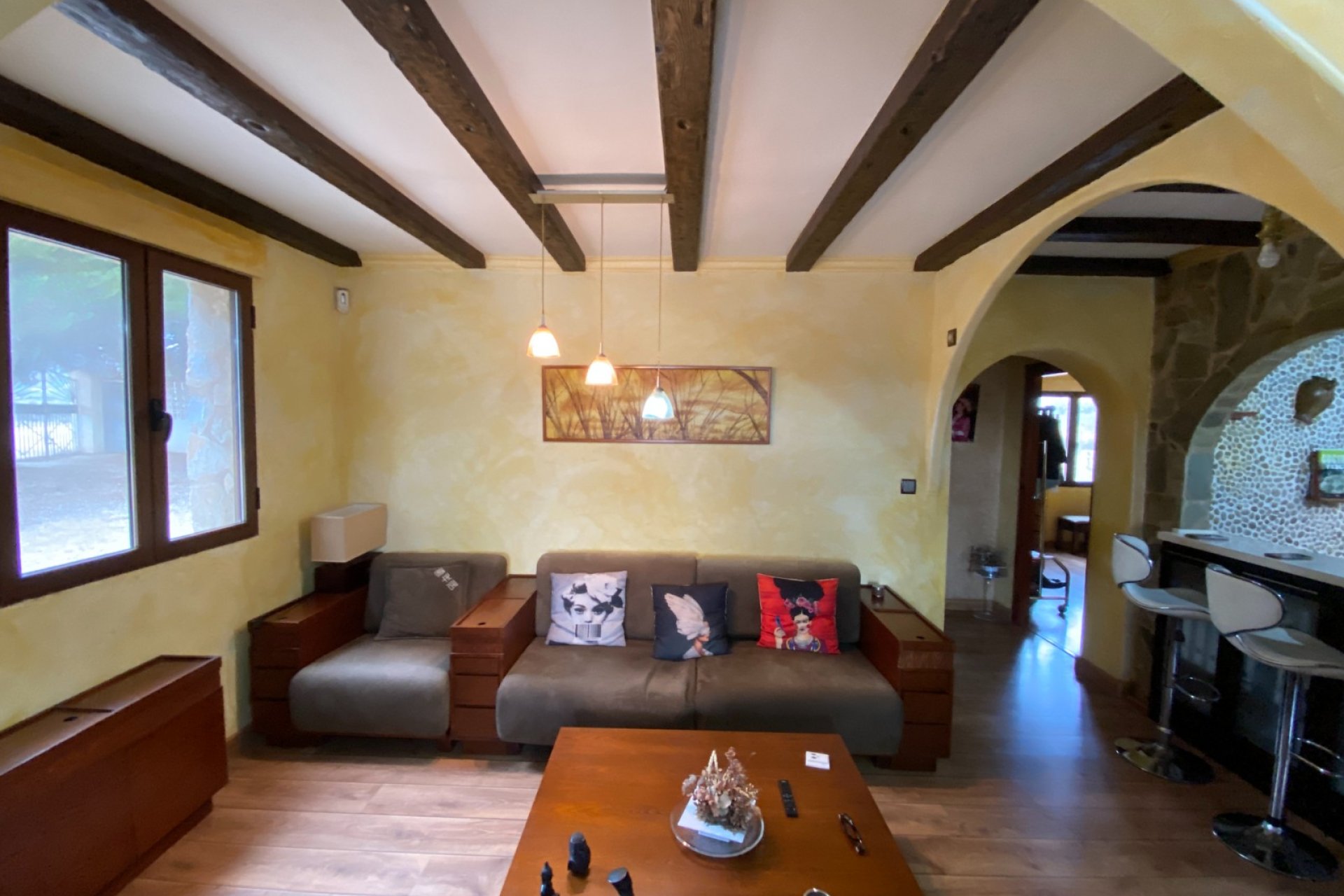 Resale - Villa - Sax