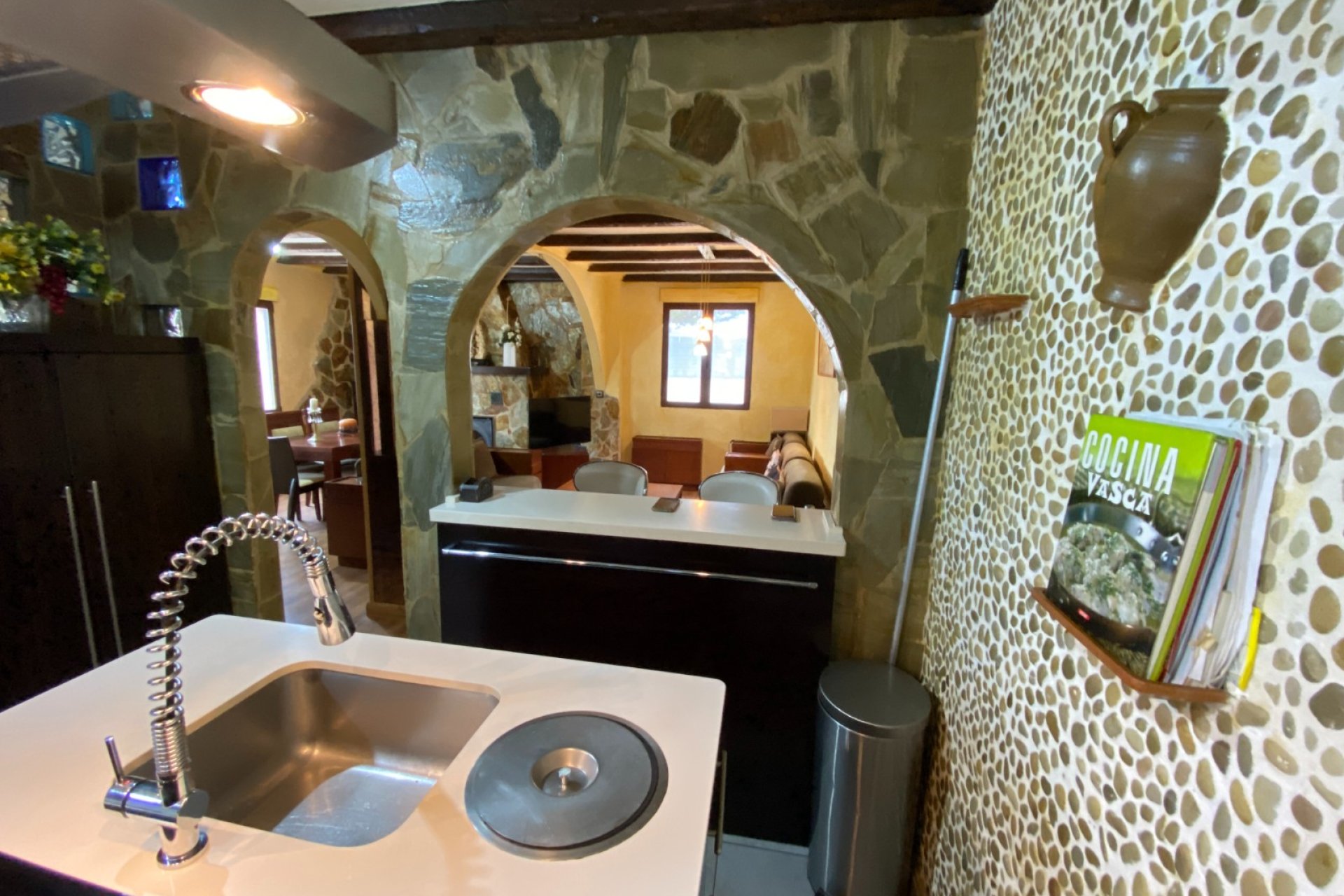 Resale - Villa - Sax