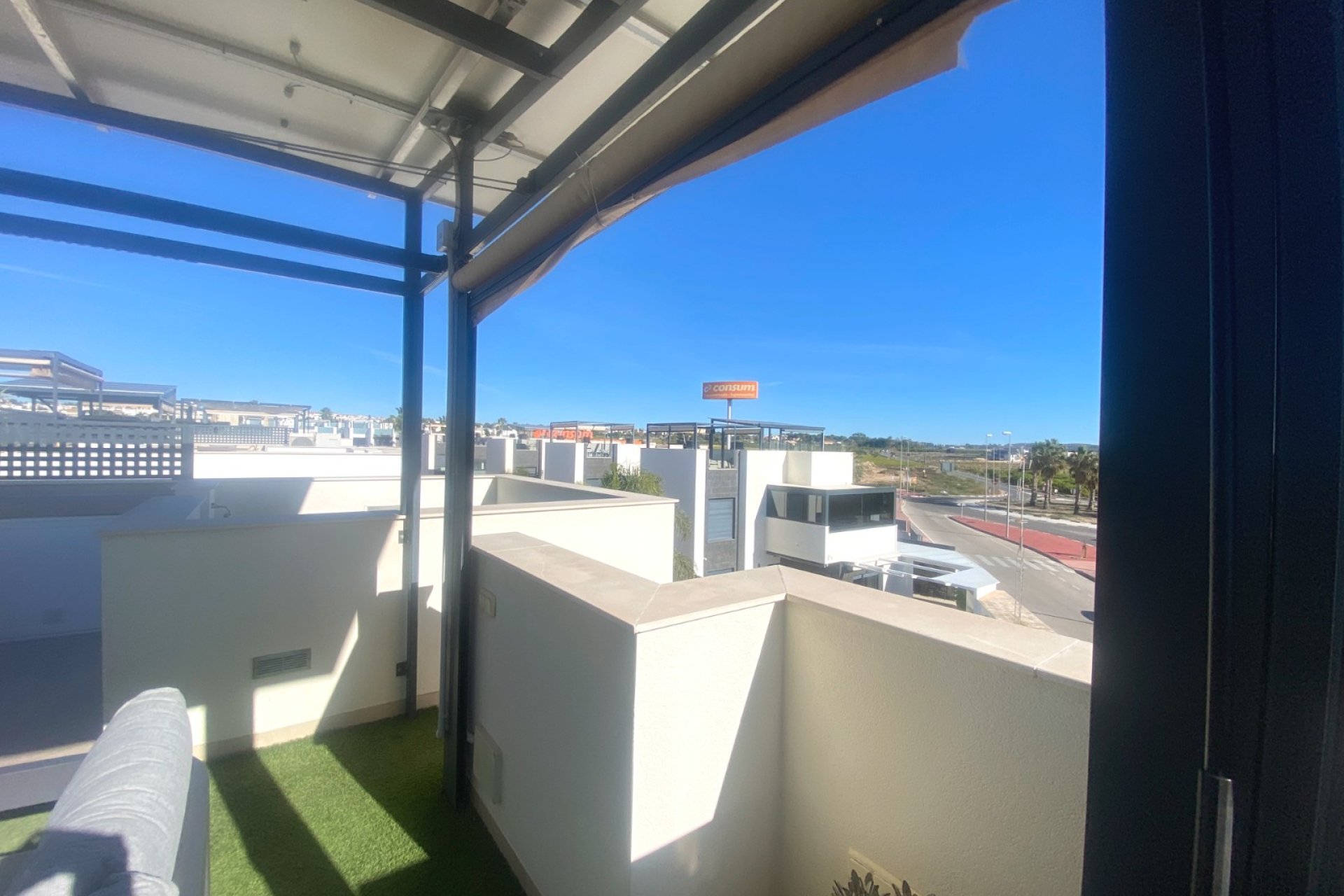 Resale - Villa / Semi semi-detached - Ciudad quesada - Pueblo Bravo