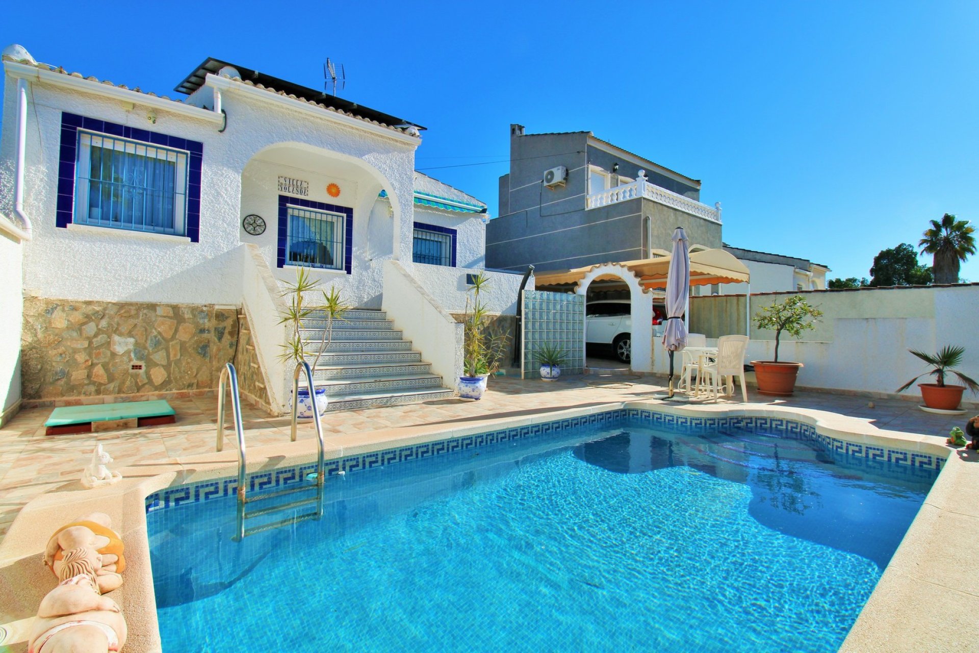Resale - Villa - Torrevieja - El Chaparral