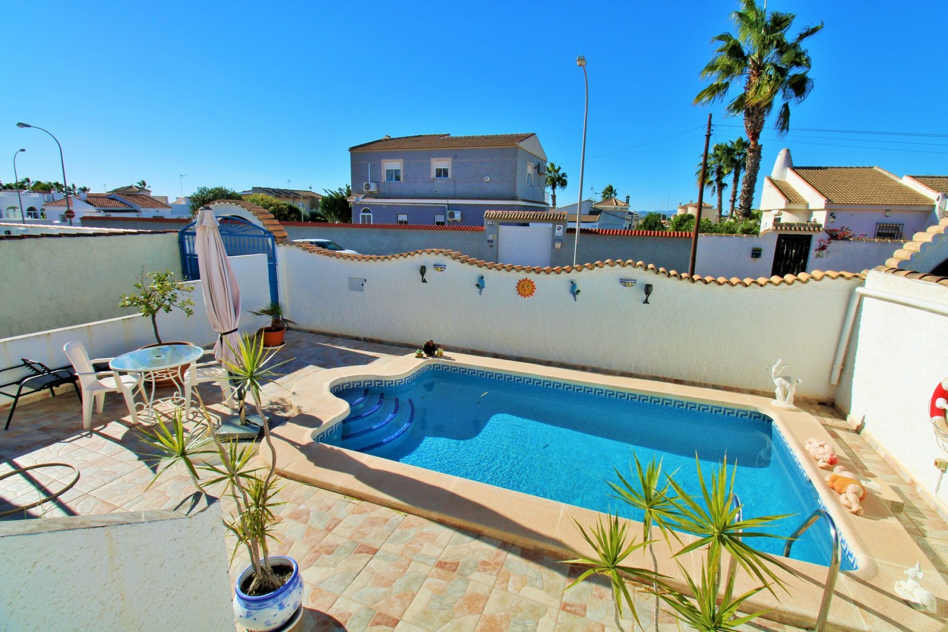 Resale - Villa - Torrevieja - El Chaparral