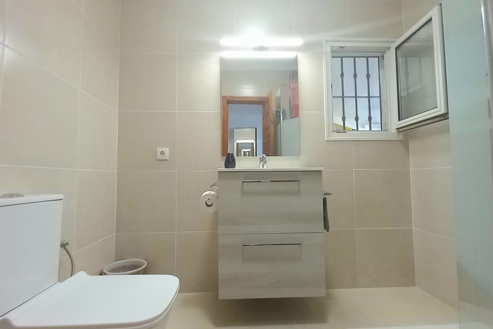 Resale - Villa - Torrevieja - La Siesta