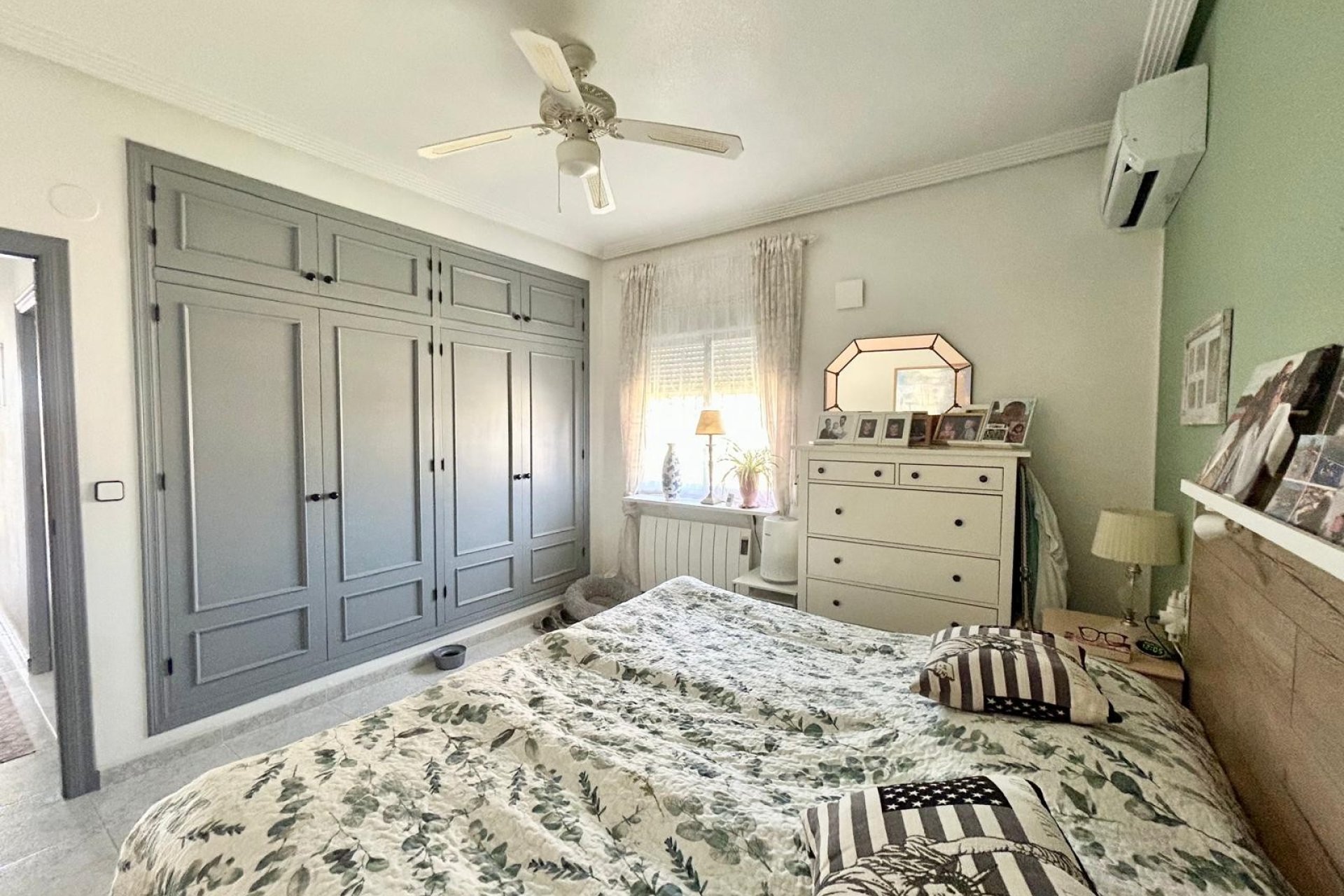 Resale - Villa - Torrevieja - La Siesta