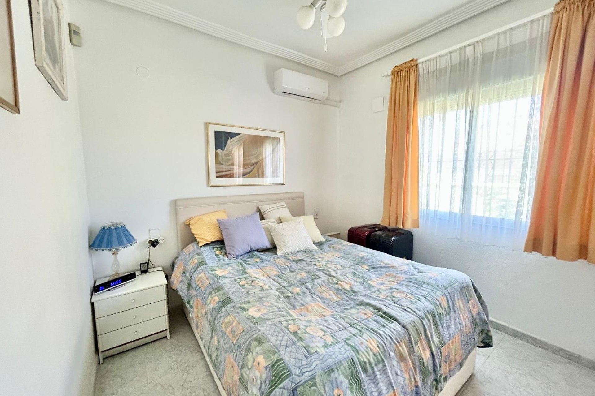 Resale - Villa - Torrevieja - La Siesta