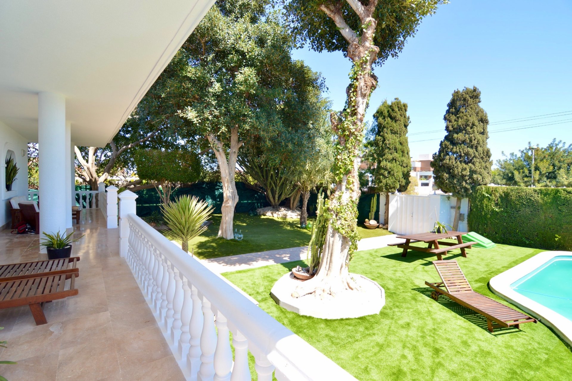 Resale - Villa - Torrevieja - Torreta