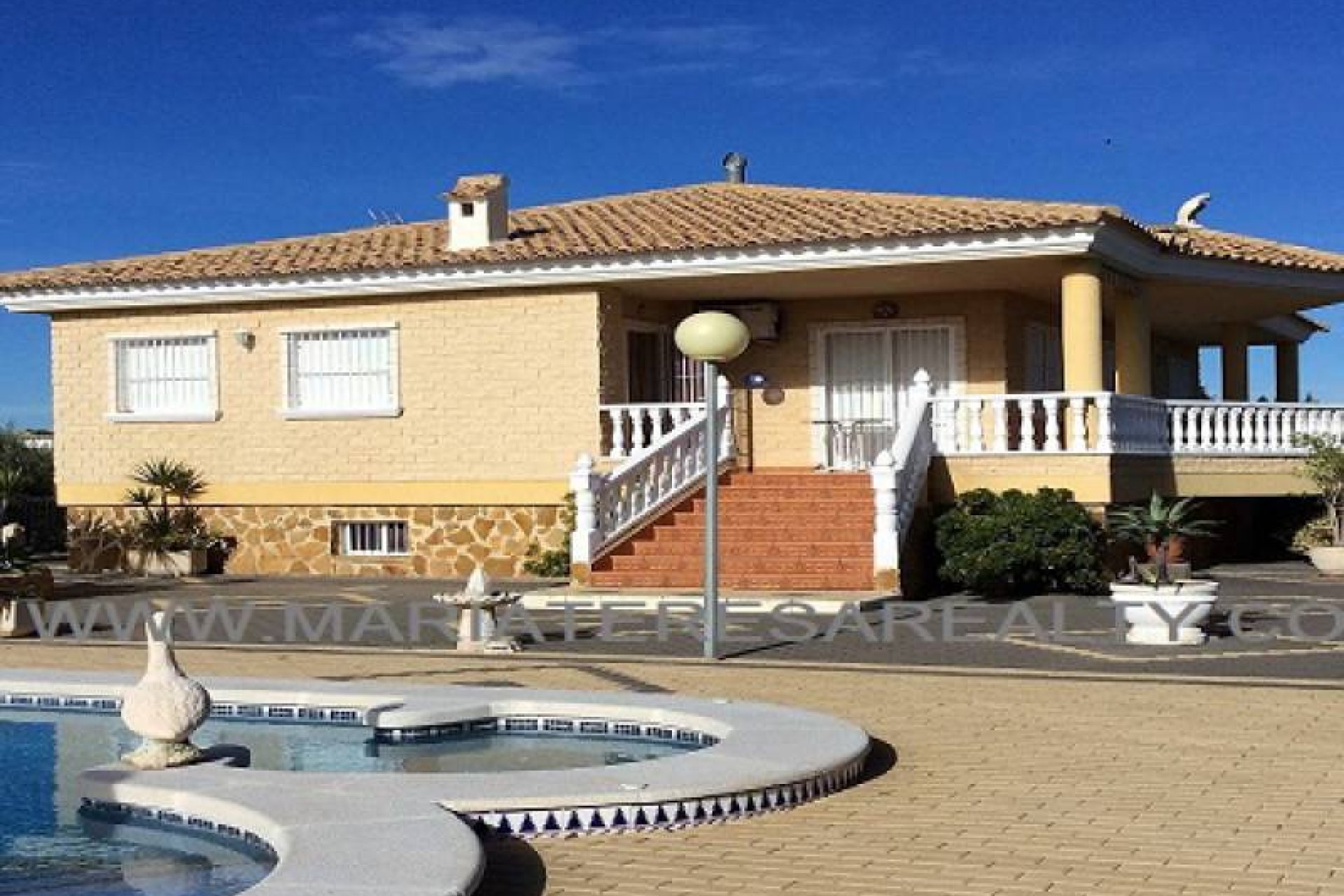 Resale - Villa - Valle del Sol