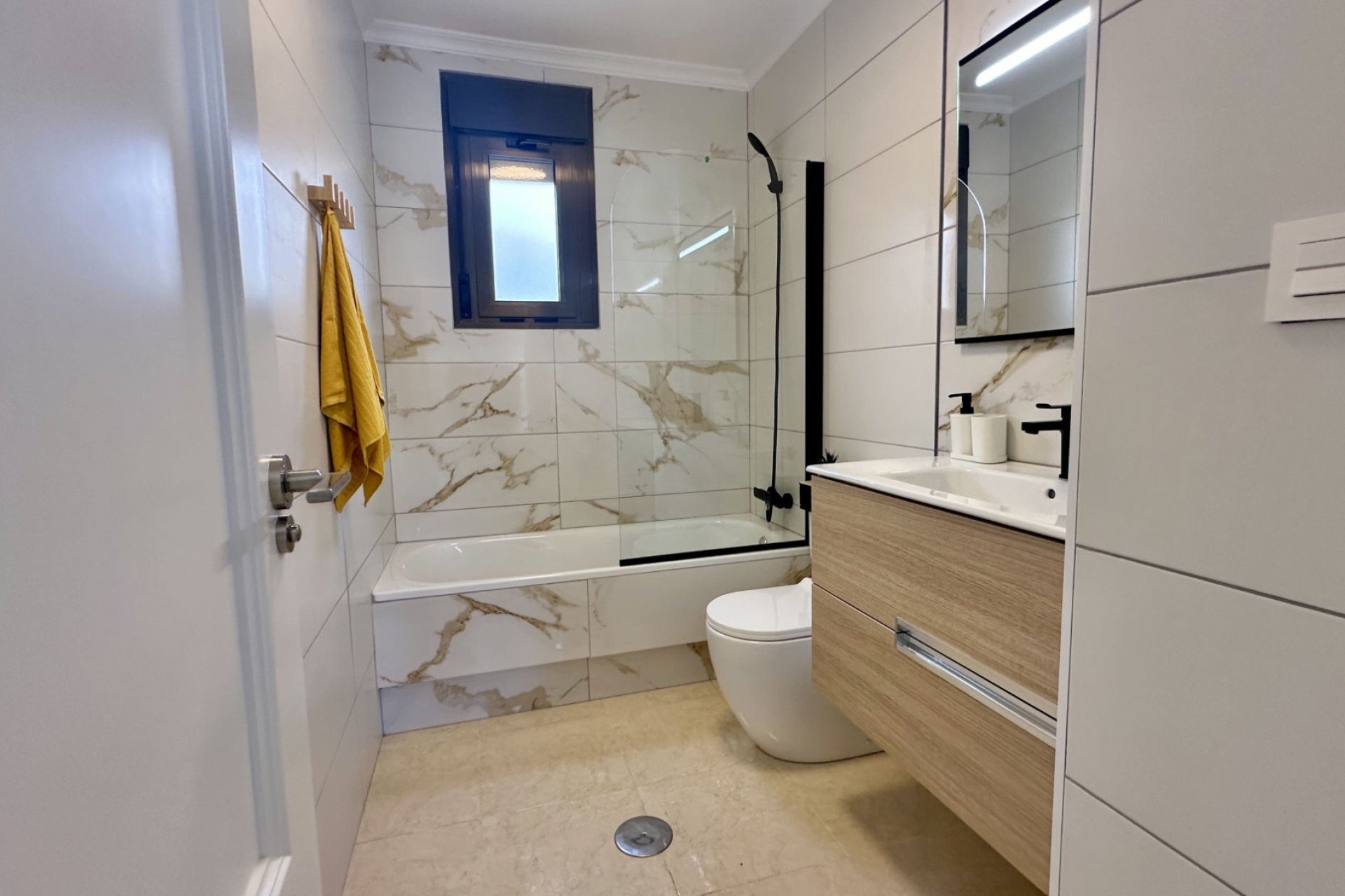 Reventa - Adosado - San Miguel de Salinas