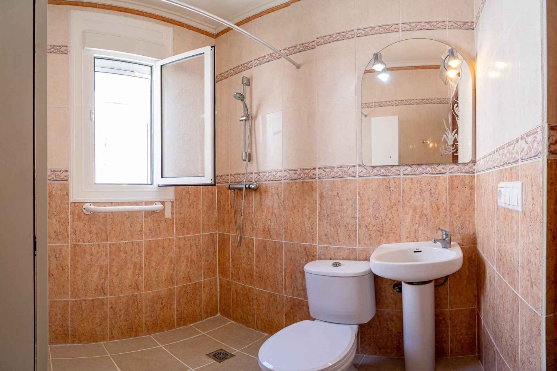 Reventa - Apartamento / piso - Ciudad quesada - Cuidad Quesada