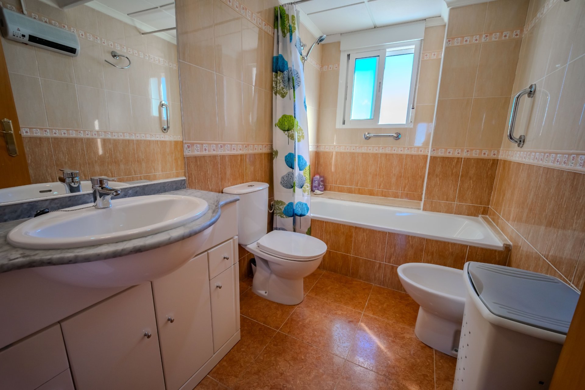 Reventa - Apartamento / piso - Guardamar del Segura