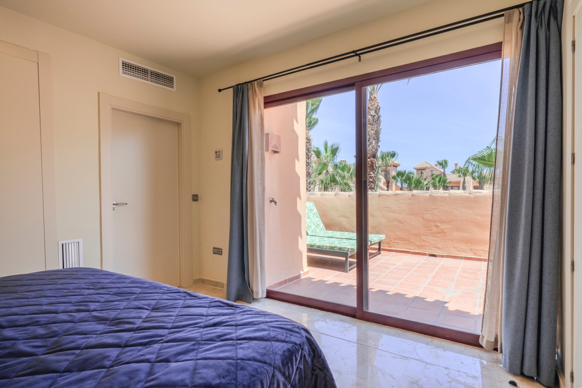 Reventa - Apartamento / piso - Los Alcazares - Los Montesinos