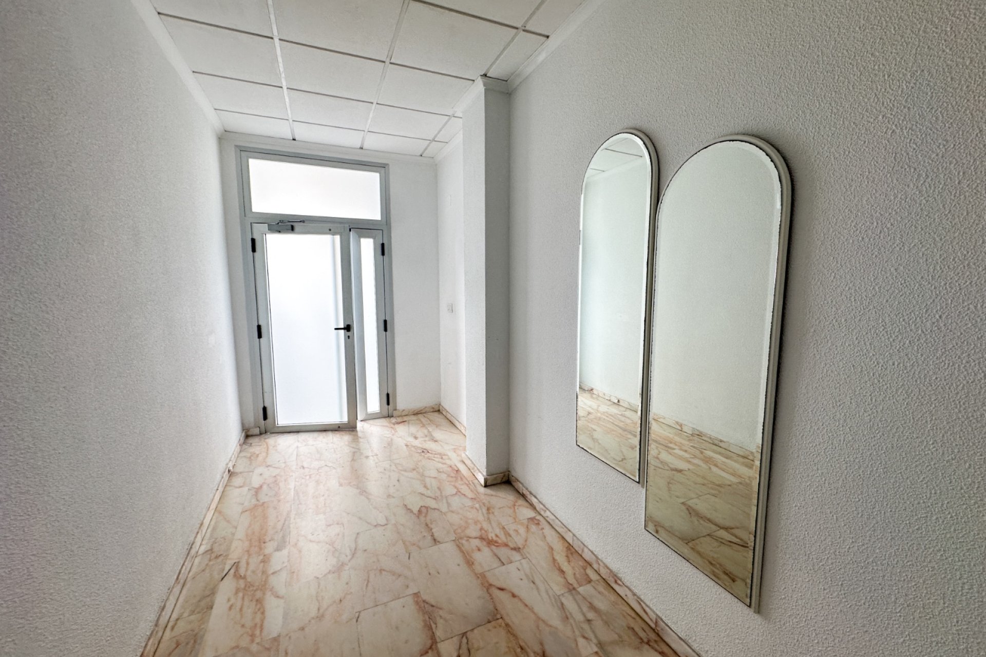 Reventa - Apartamento / piso - Torrevieja - Center