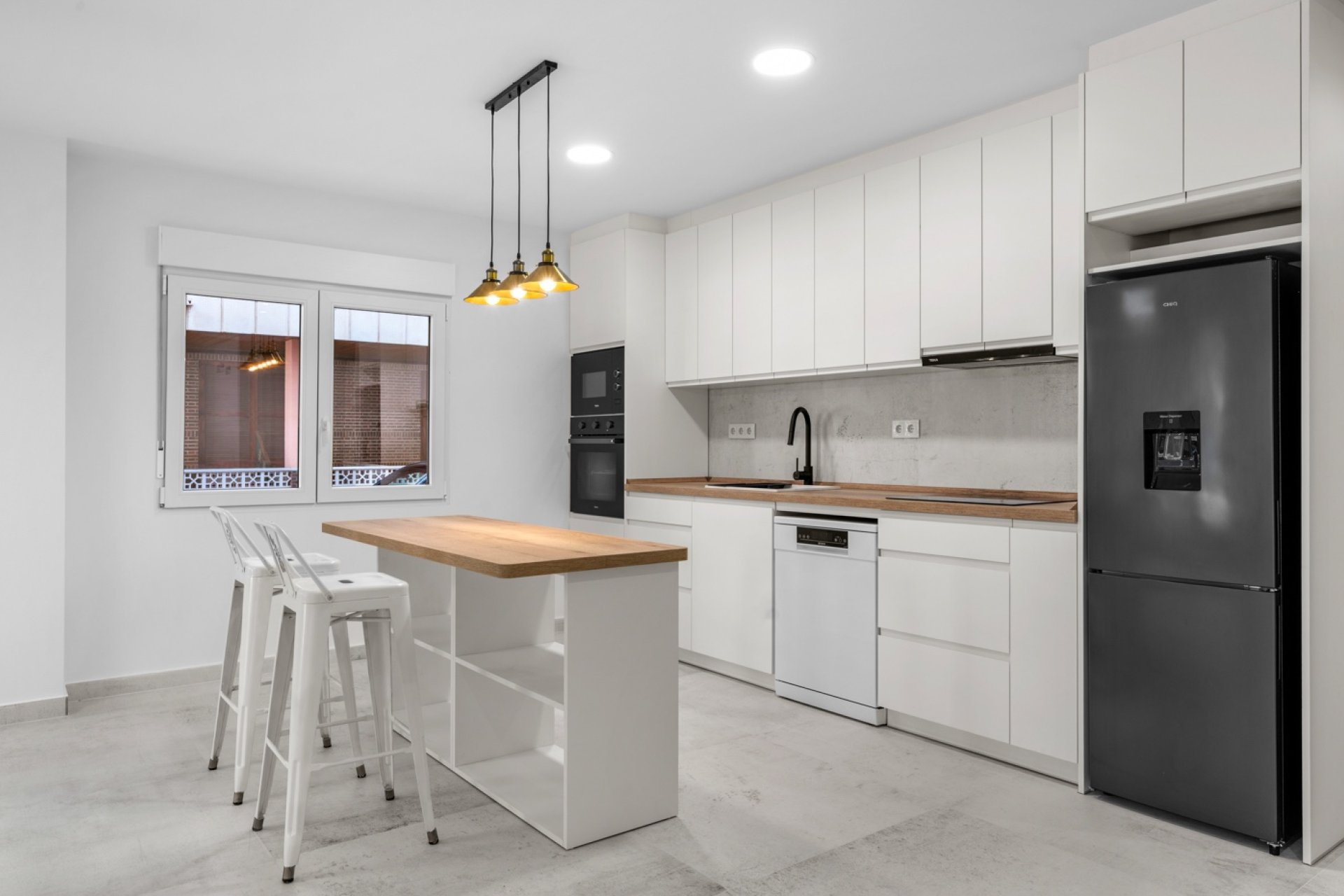 Reventa - Apartamento / piso - Torrevieja - El Acequión - Los Náufragos