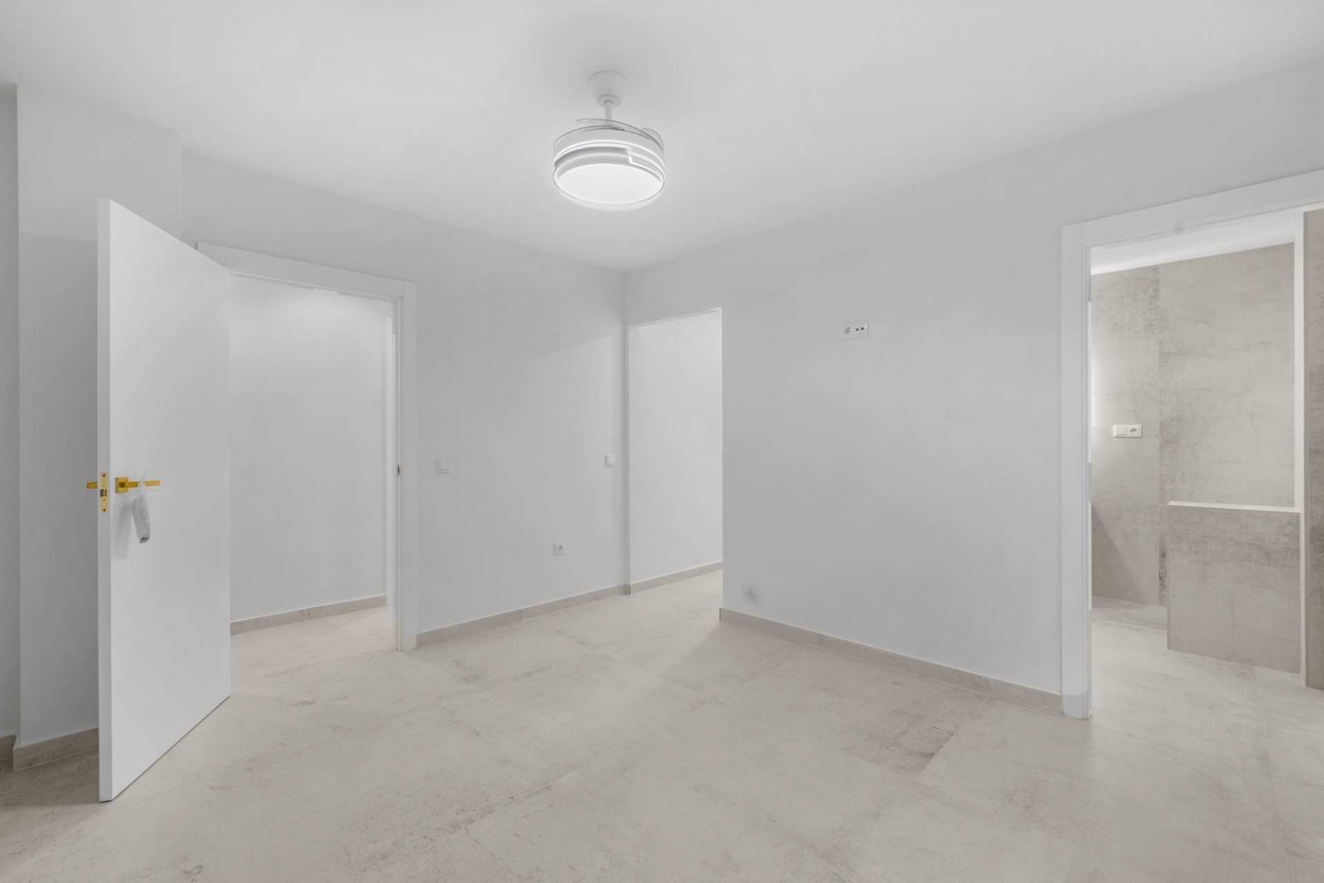 Reventa - Apartamento / piso - Torrevieja - El Acequión - Los Náufragos