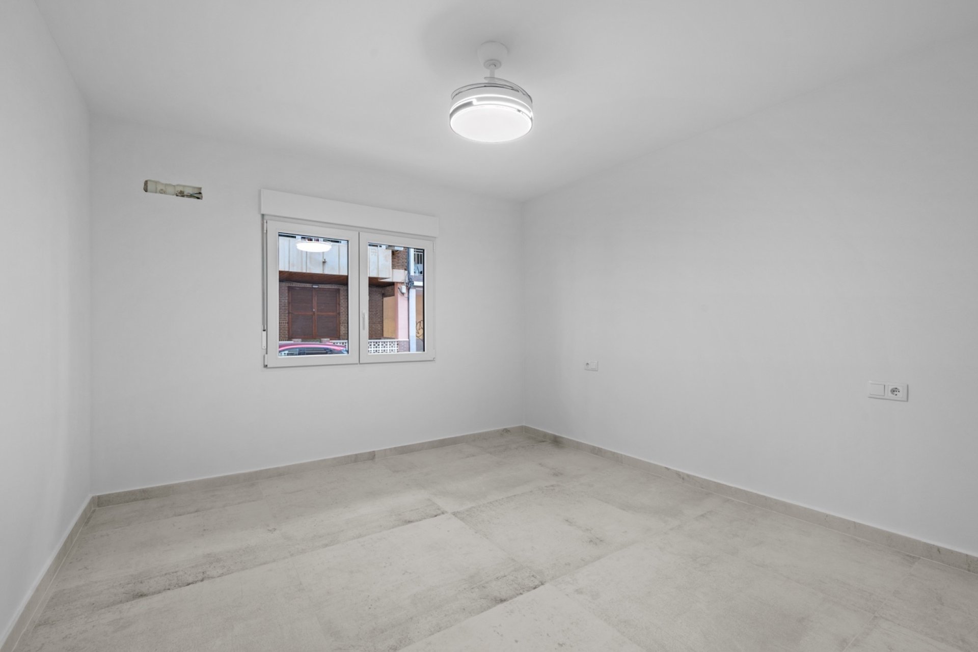 Reventa - Apartamento / piso - Torrevieja - El Acequión - Los Náufragos