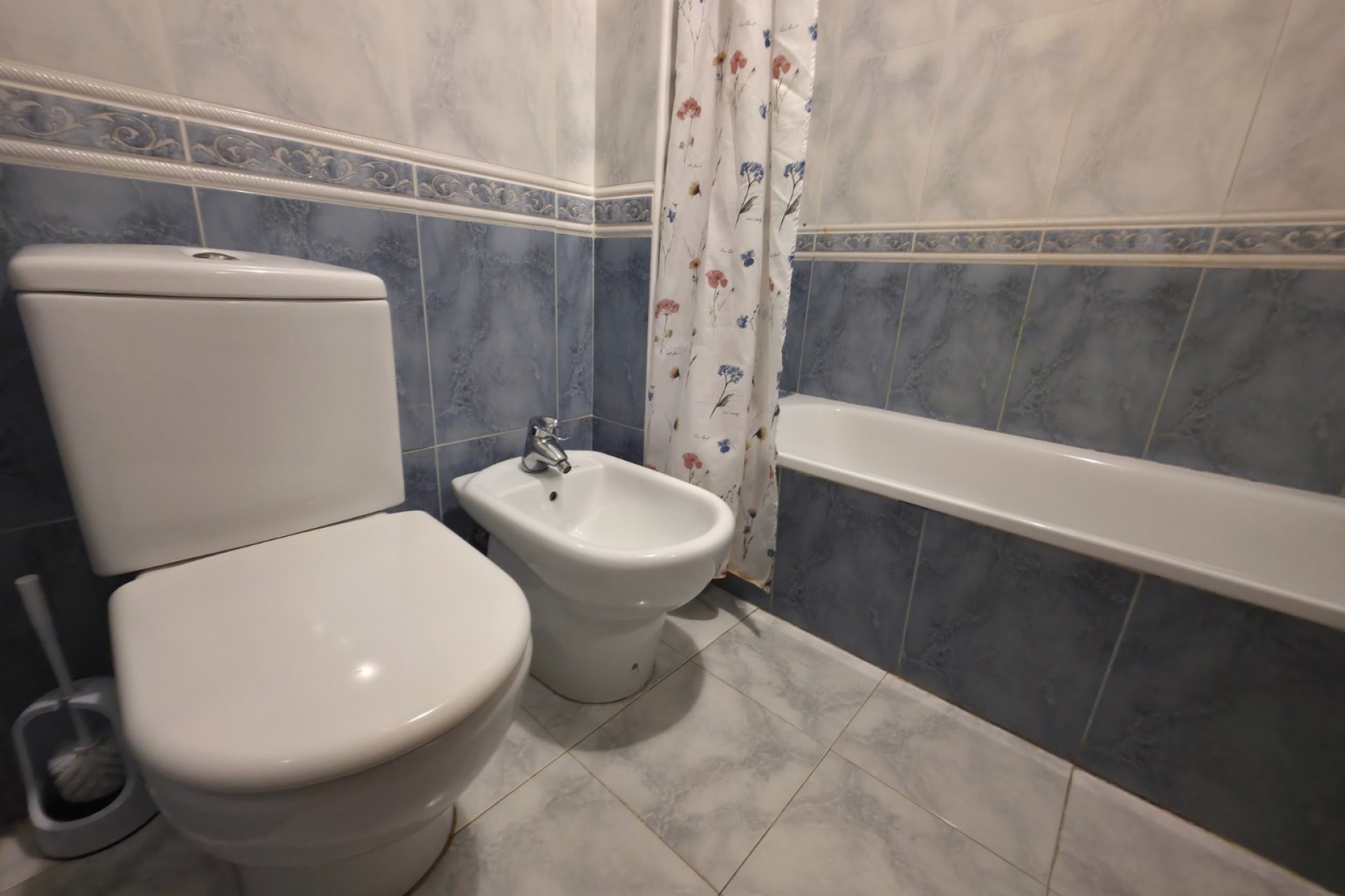 Reventa - Apartamento / piso - Torrevieja - Paseo maritimo
