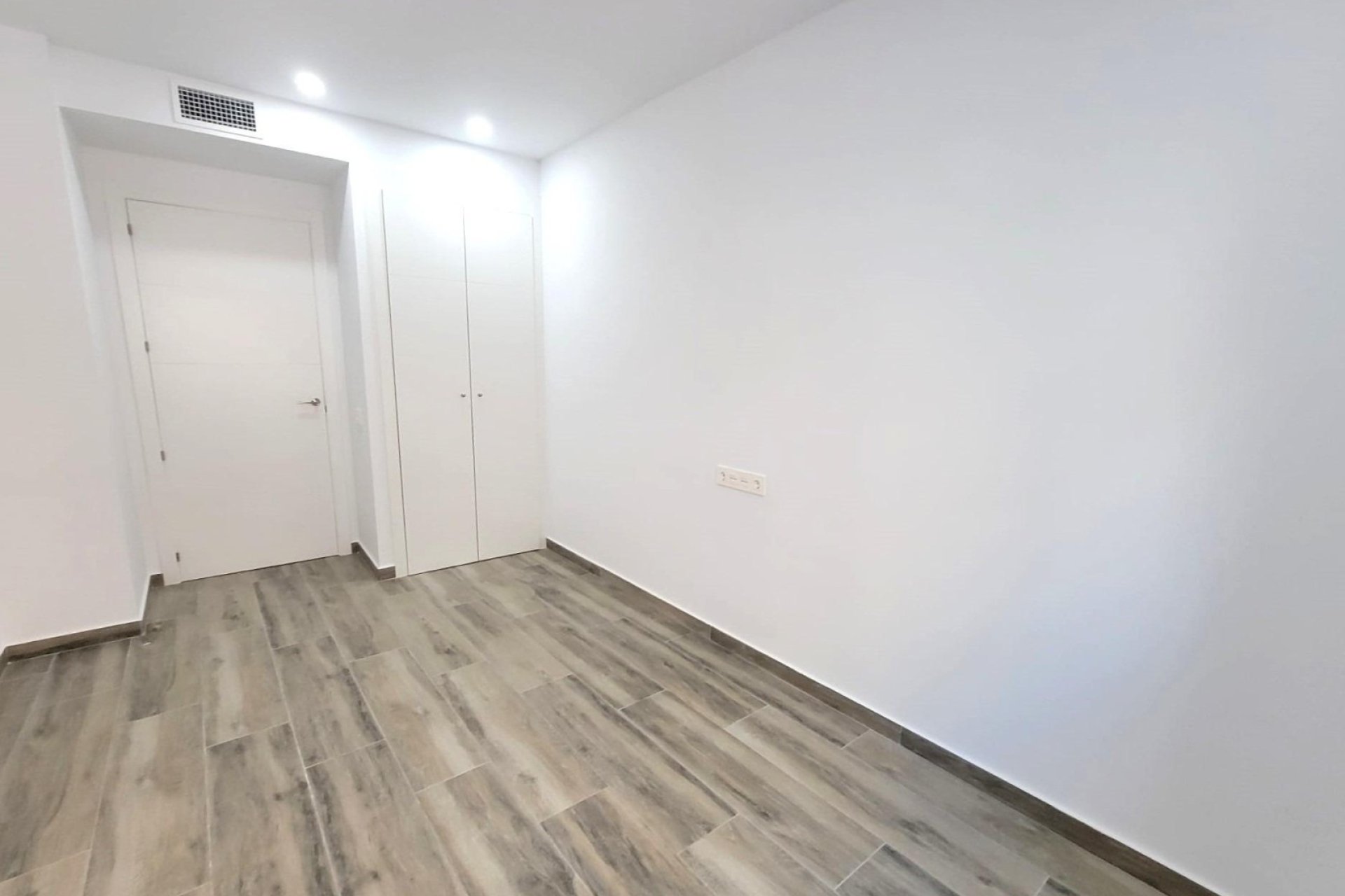 Reventa - Apartamento / piso - Torrevieja - Playa del Cura